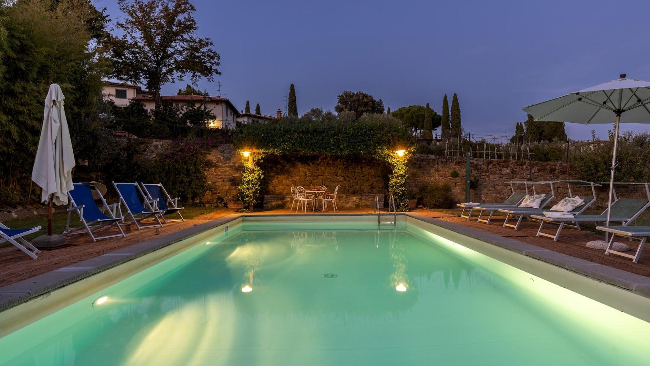 VILLA TREGGIAIA 12&2, Emma Villas