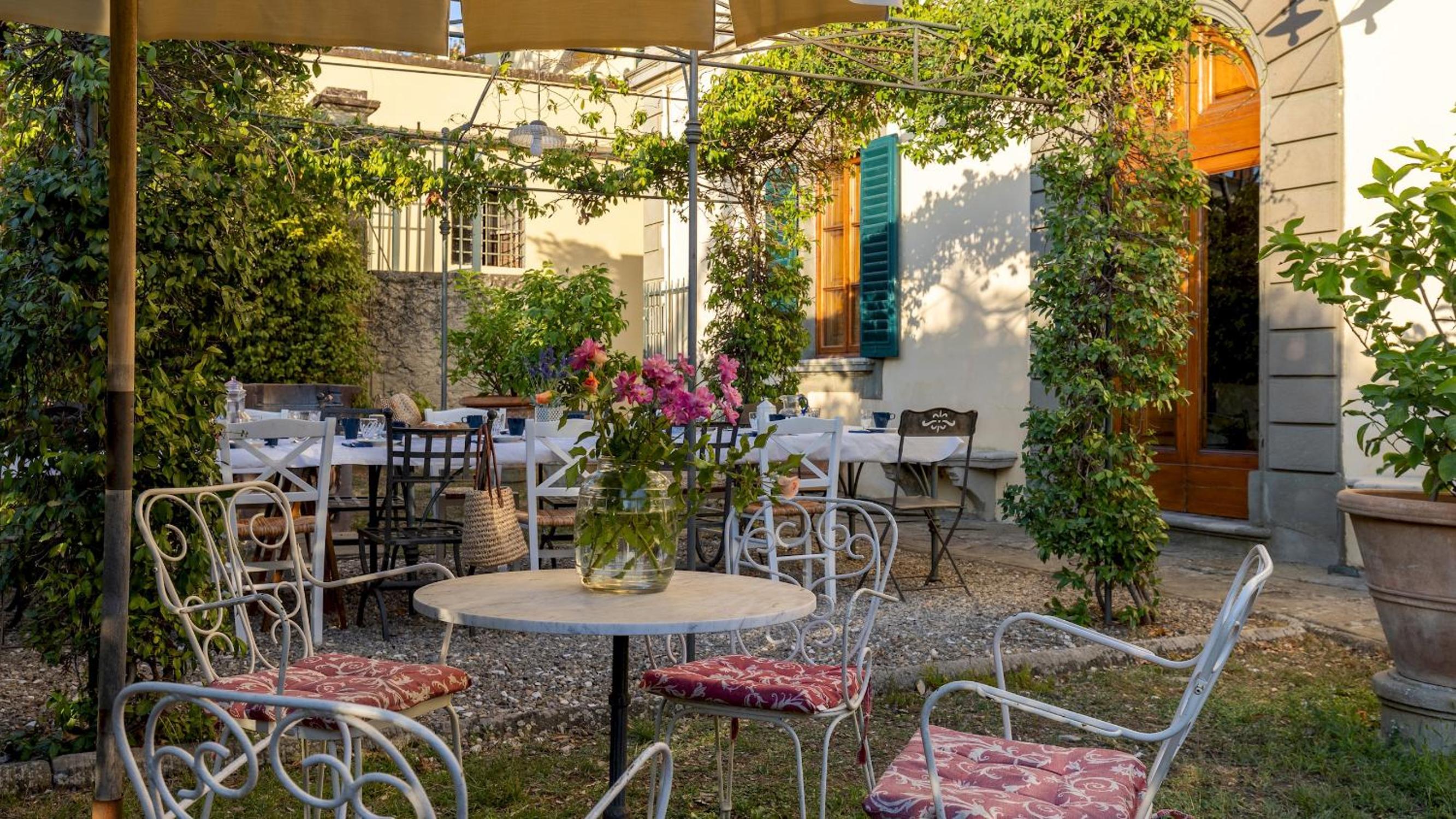 VILLA TREGGIAIA 12&2, Emma Villas