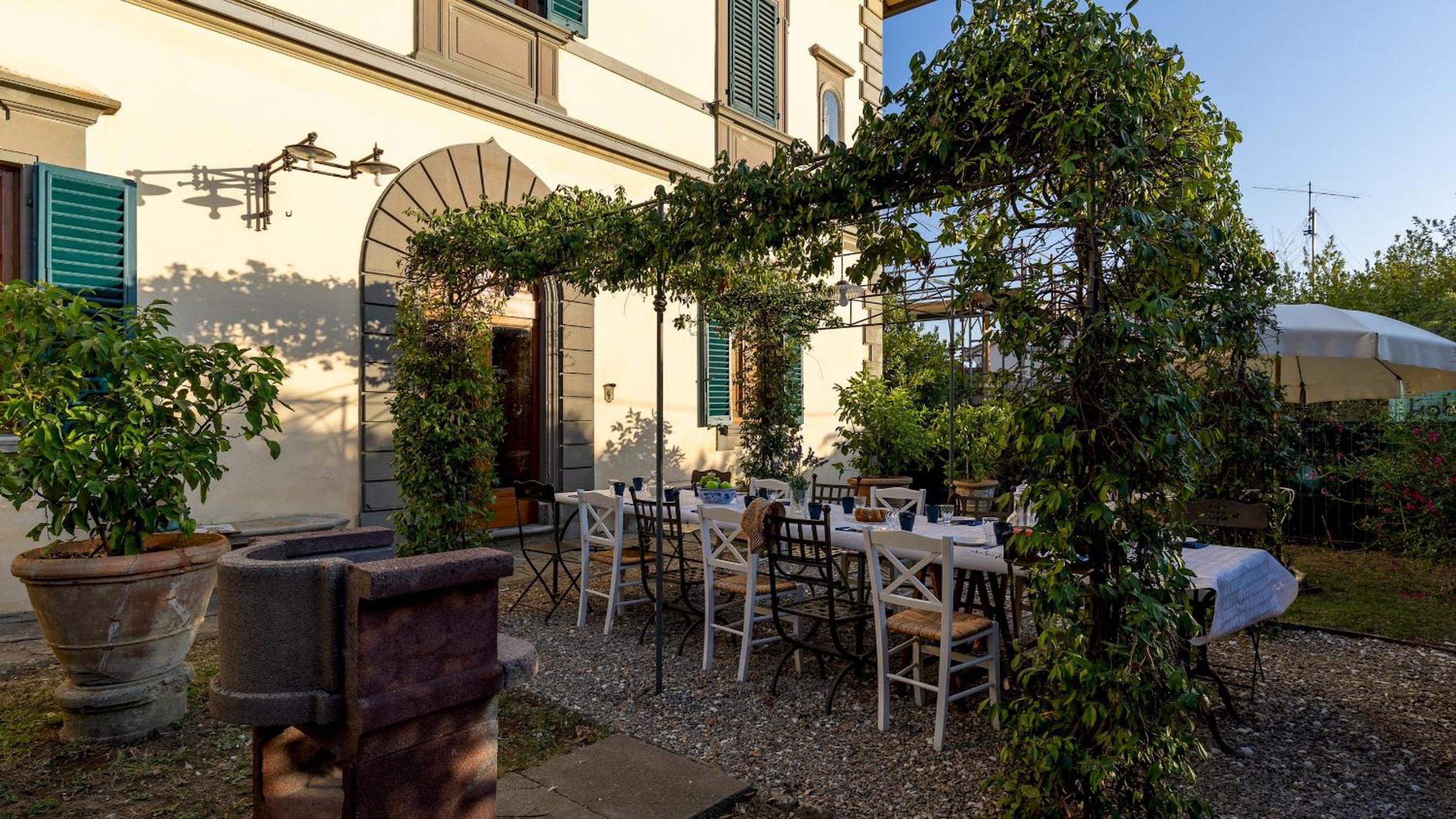 VILLA TREGGIAIA 12&2, Emma Villas