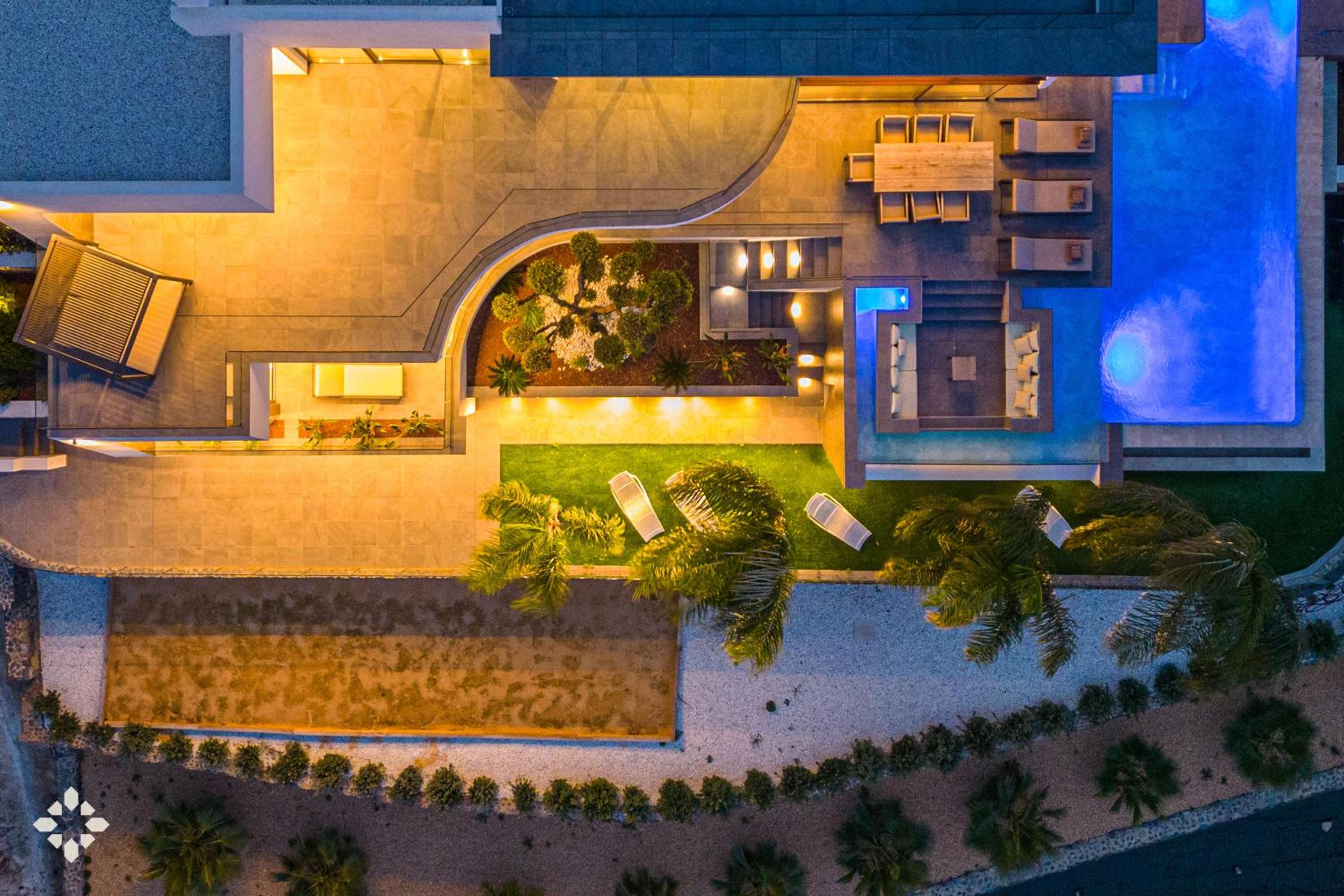 Villa Romeo by Abahana Luxe