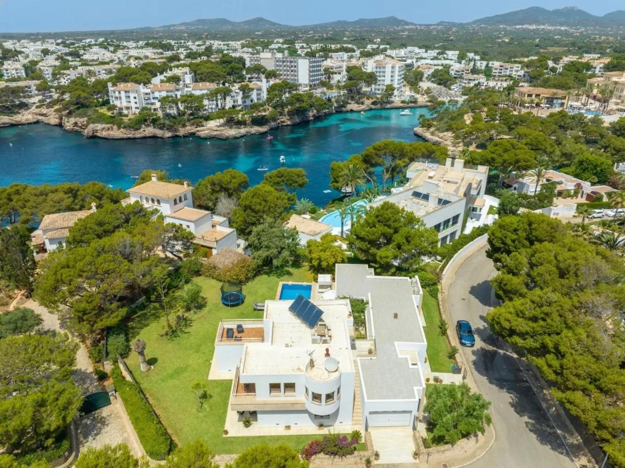 Mon Obert Cala Serena