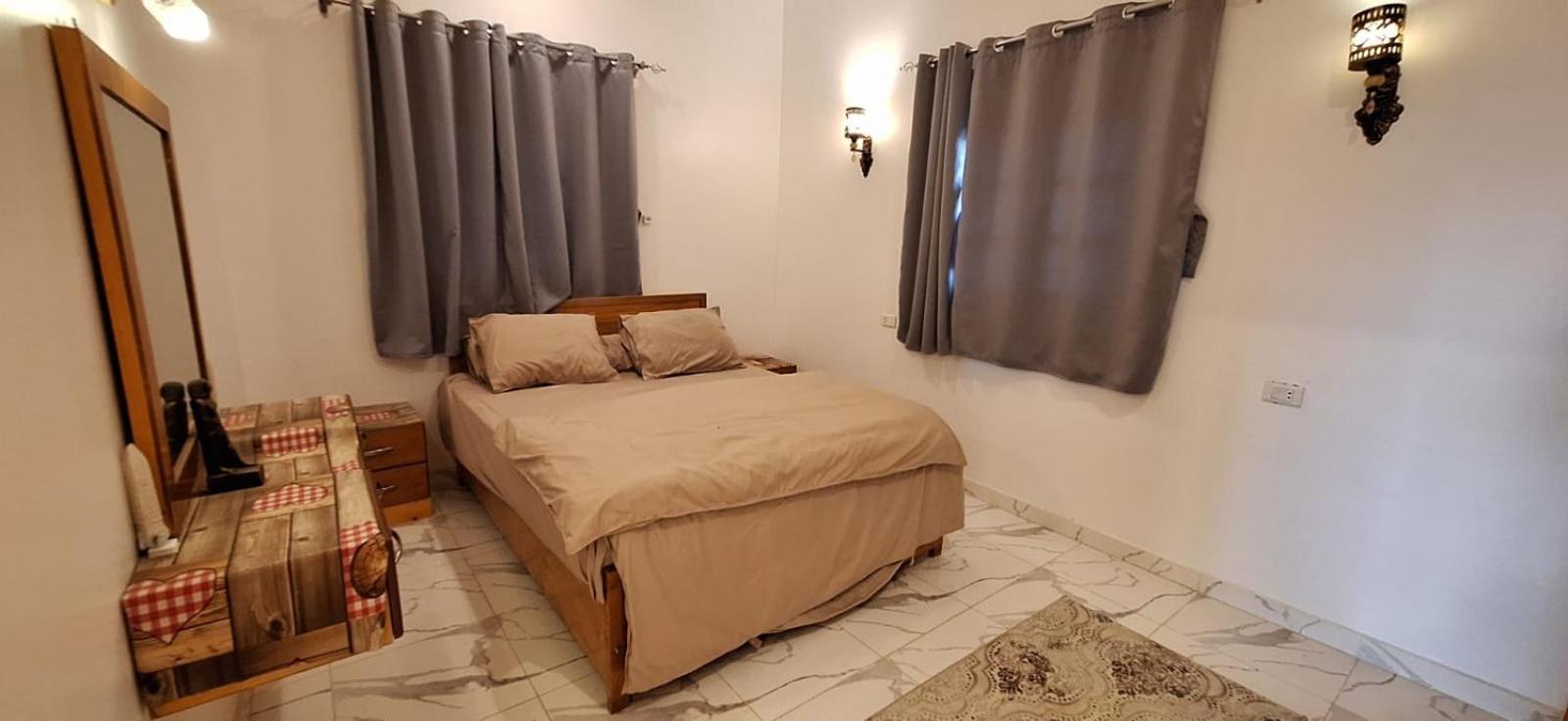 Amenhotep Apartments