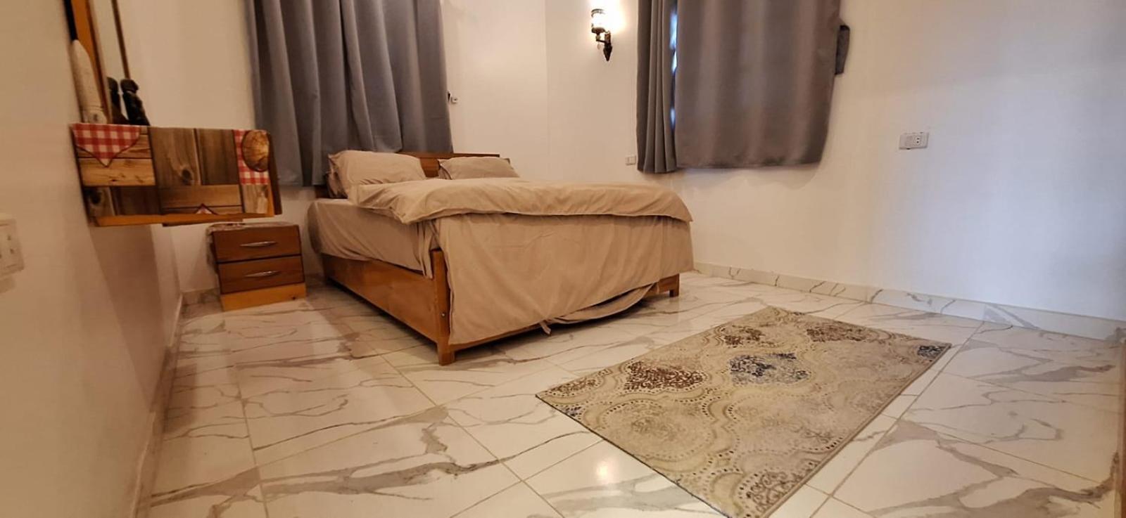 Amenhotep Apartments