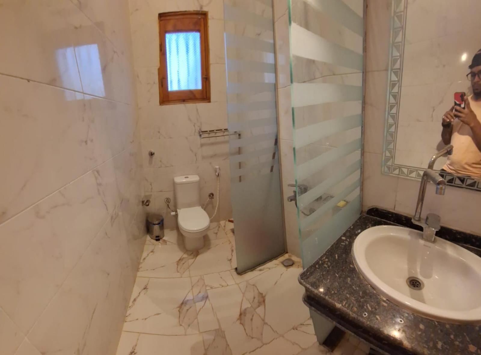 Amenhotep Apartments