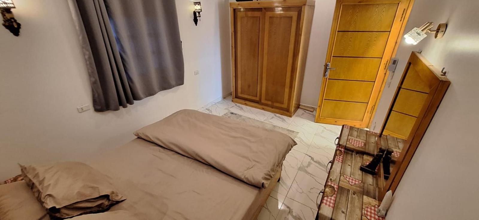 Amenhotep Apartments