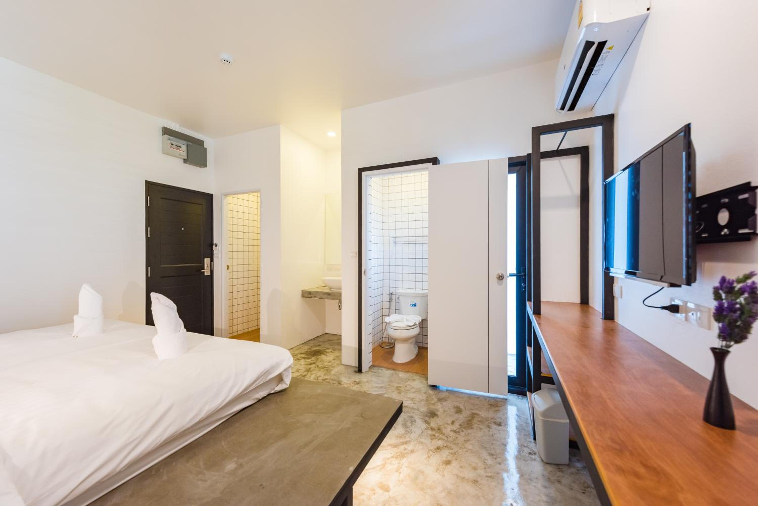 Book a Bed Poshtel - SHA Plus