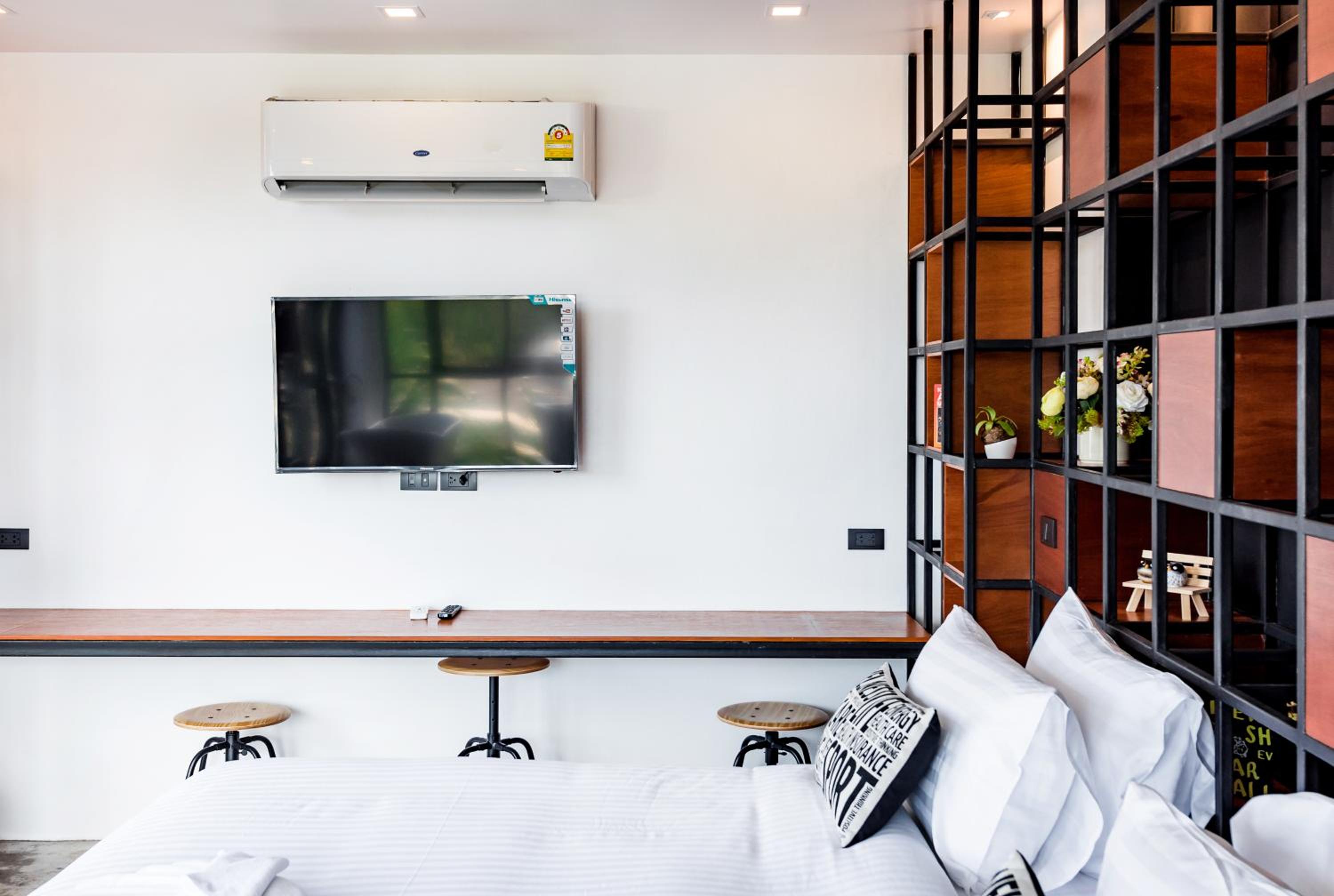 Book a Bed Poshtel - SHA Plus