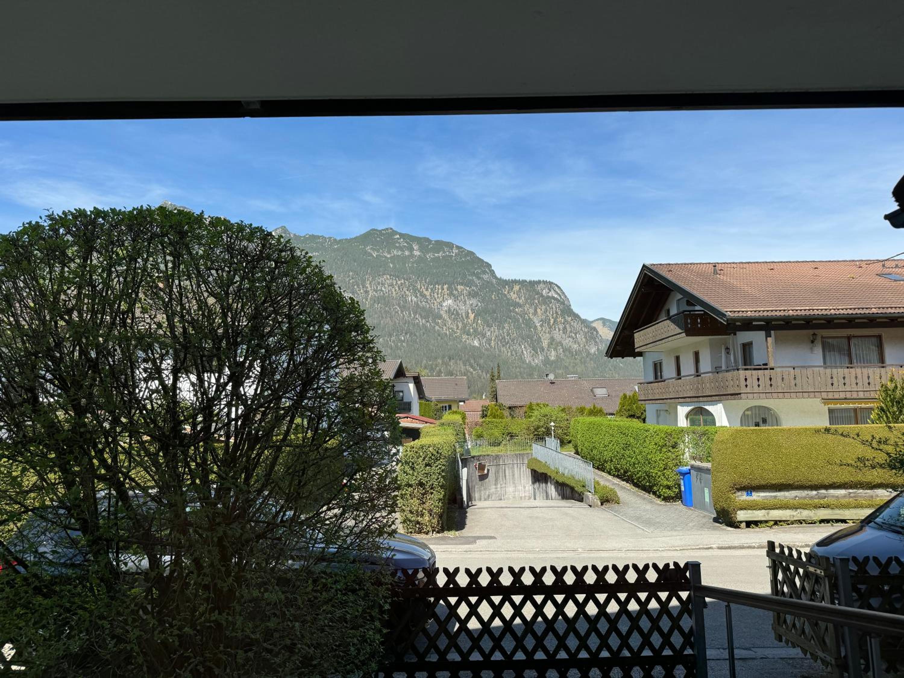 Ferienwohnung Gary mit zwei Terrassen und Garten