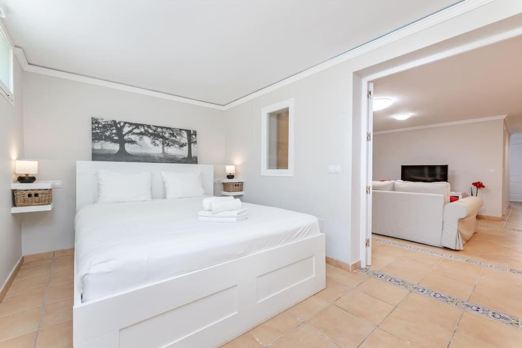 Perfect apartment on beach near Estepona RDR340 view 5