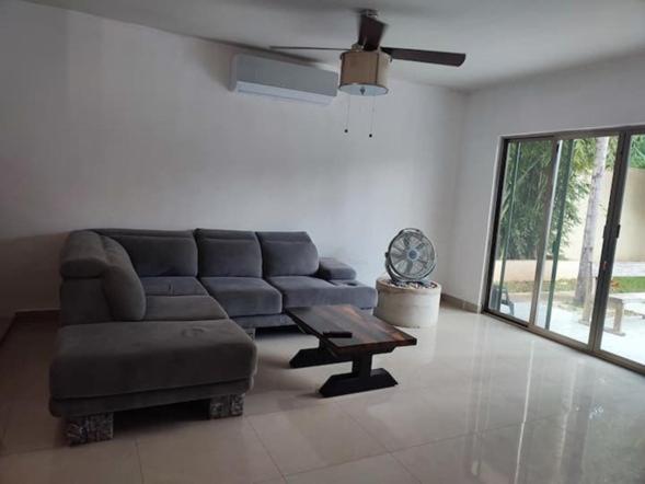 Casa con amplios espacios