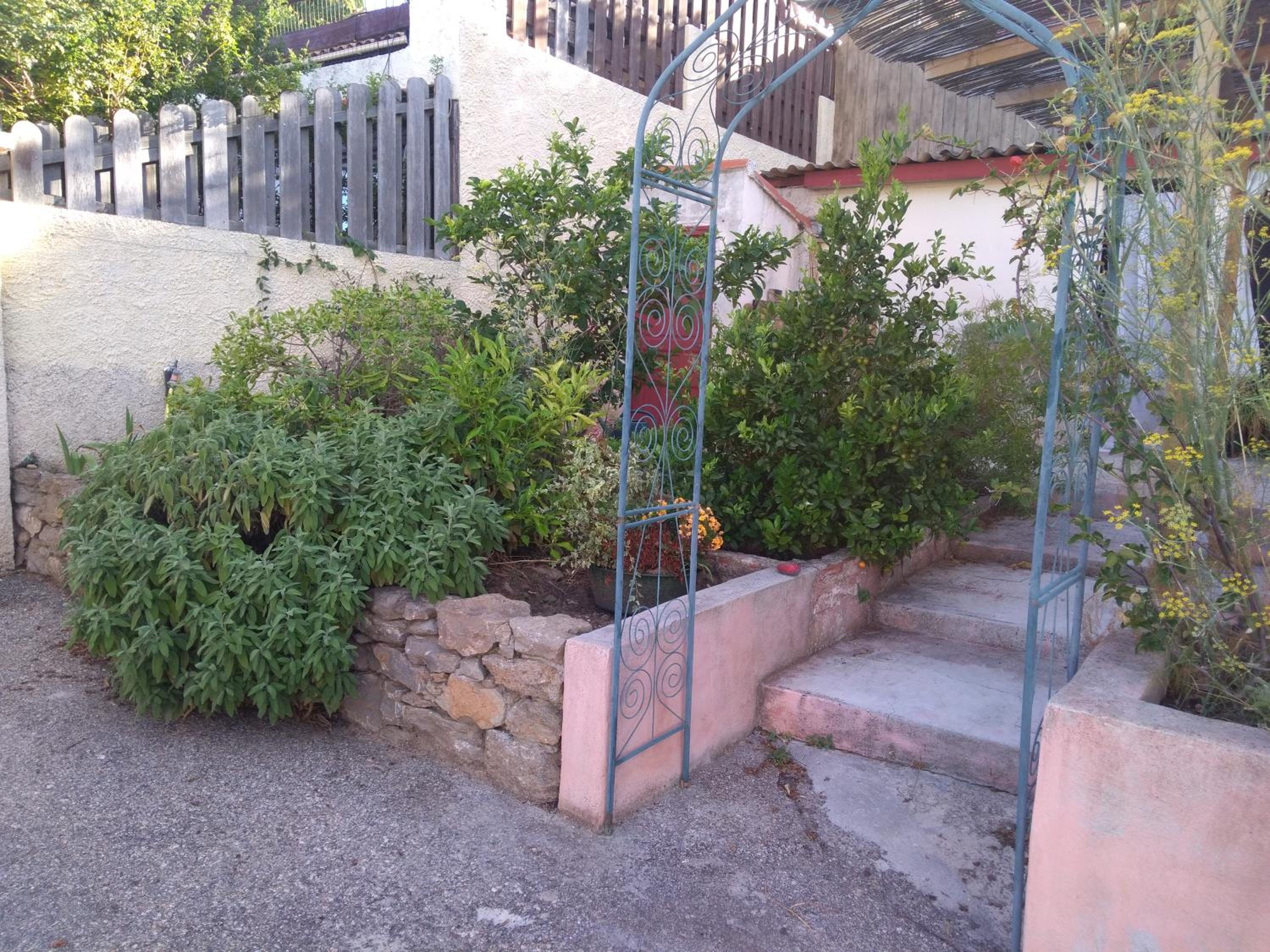 Maison de charme ou chambre paisible proche calanques et centre La Ciotat