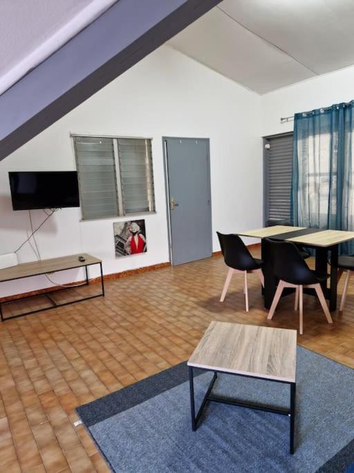 Hotel Cayenne Centre Payé Eco Confort - Image 1