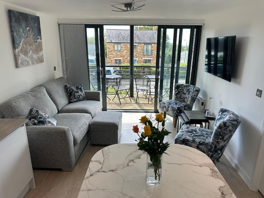 Polmear Apartments, Charlestown