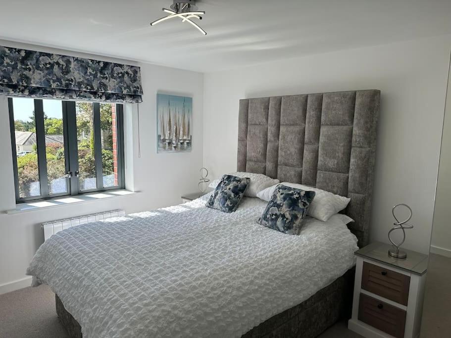 Polmear Apartments, Charlestown