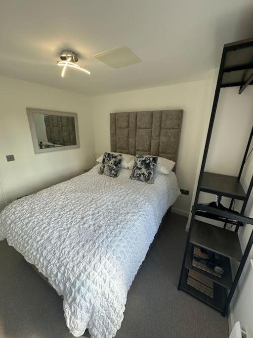 Polmear Apartments, Charlestown