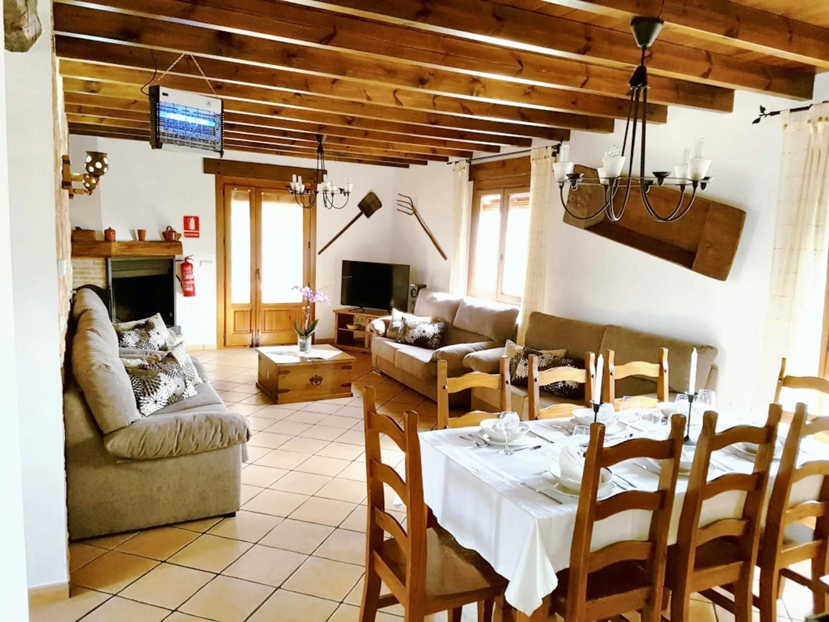 Elegant Villa in Vélez-Rubio with Private Pool view 4