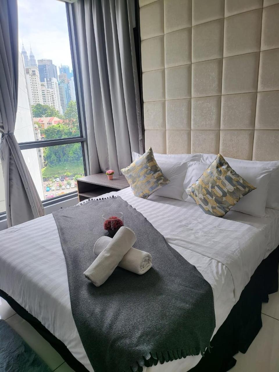 Modern And Cozy Robertson Apartment Bukit-Bintang City Centre