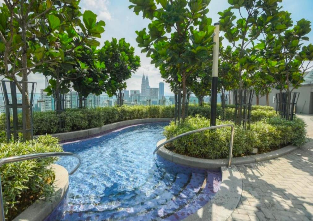 Modern And Cozy Robertson Apartment Bukit-Bintang City Centre