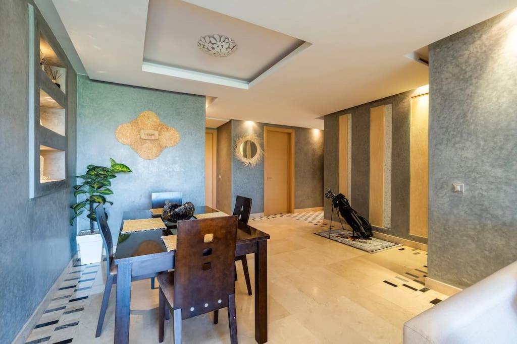 Relax front of Golf-Pool-Topaze view 5