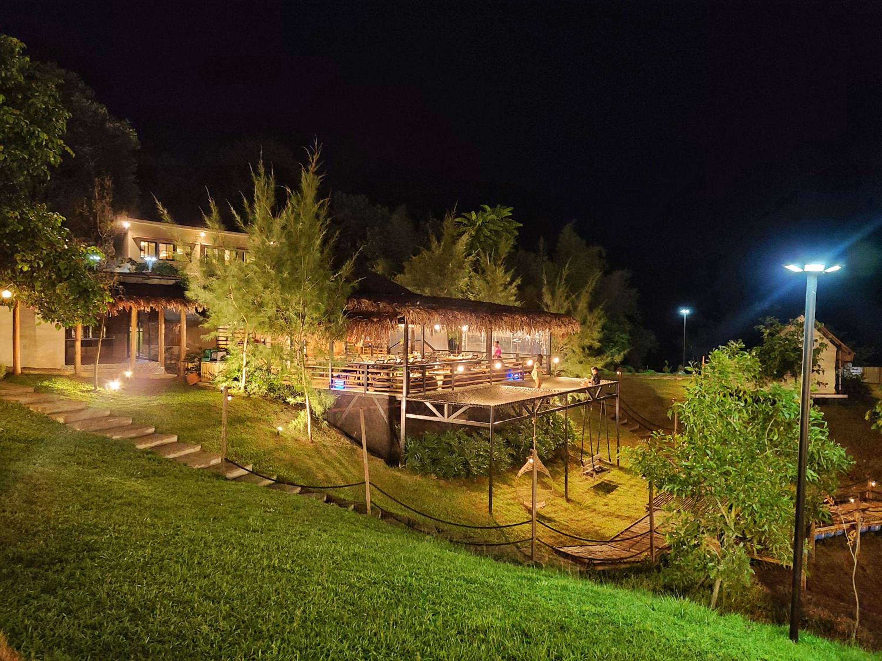 Sofia's Lake Resort
