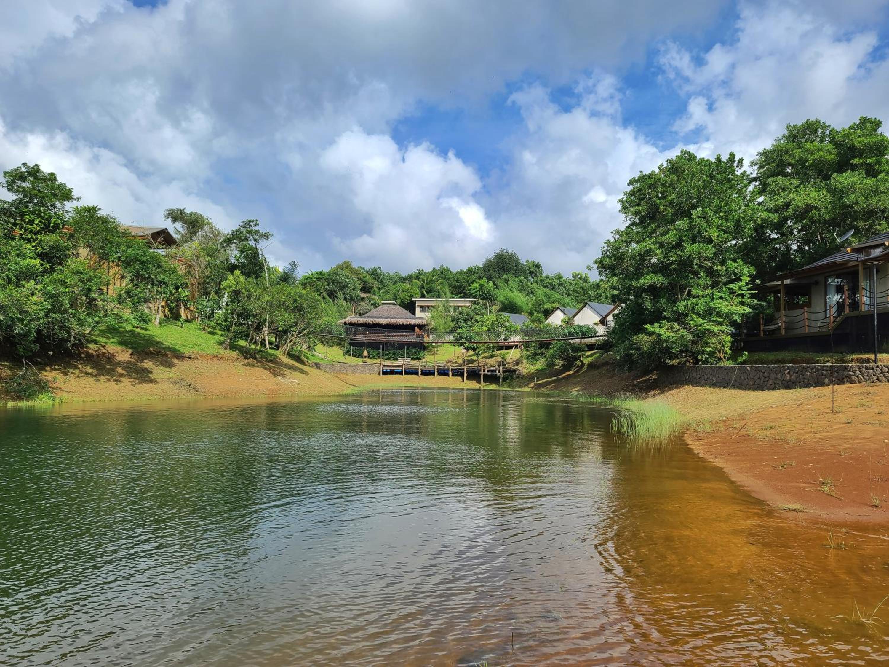 Sofia's Lake Resort