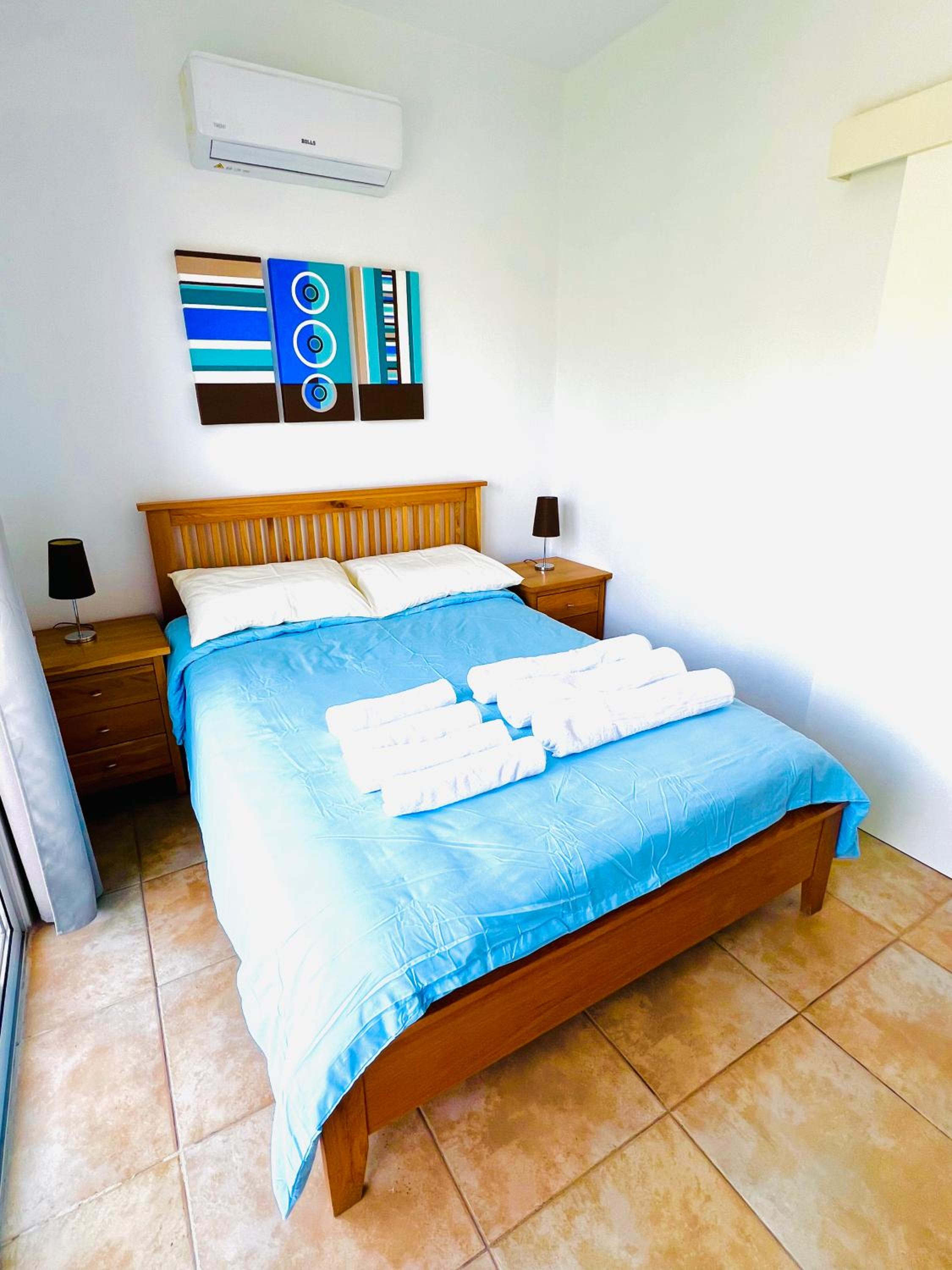 Cosy Sunny One Bedroom Apartment