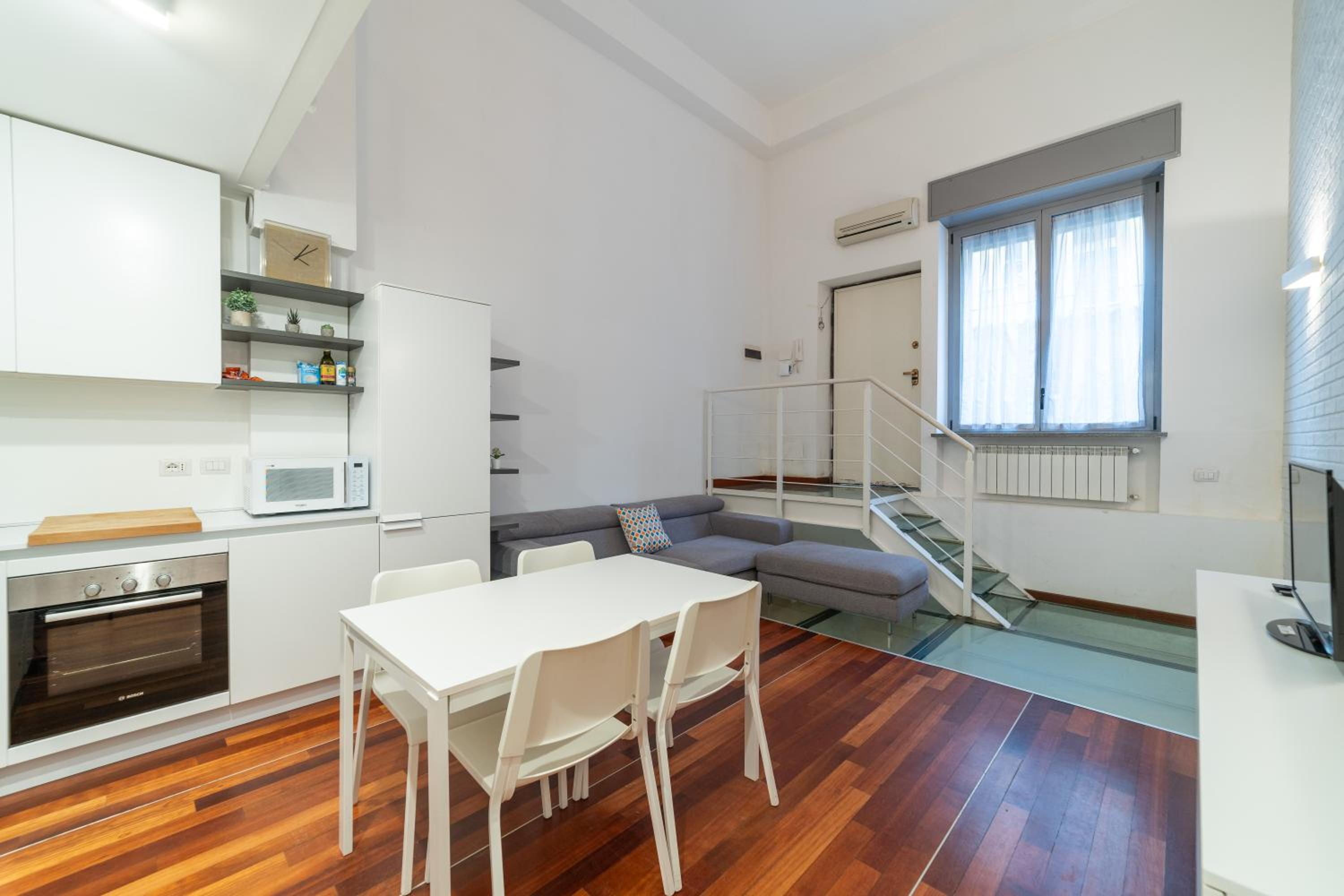 Luxury & Cozy 90 sqm Flat facing “Bosco Verticale”