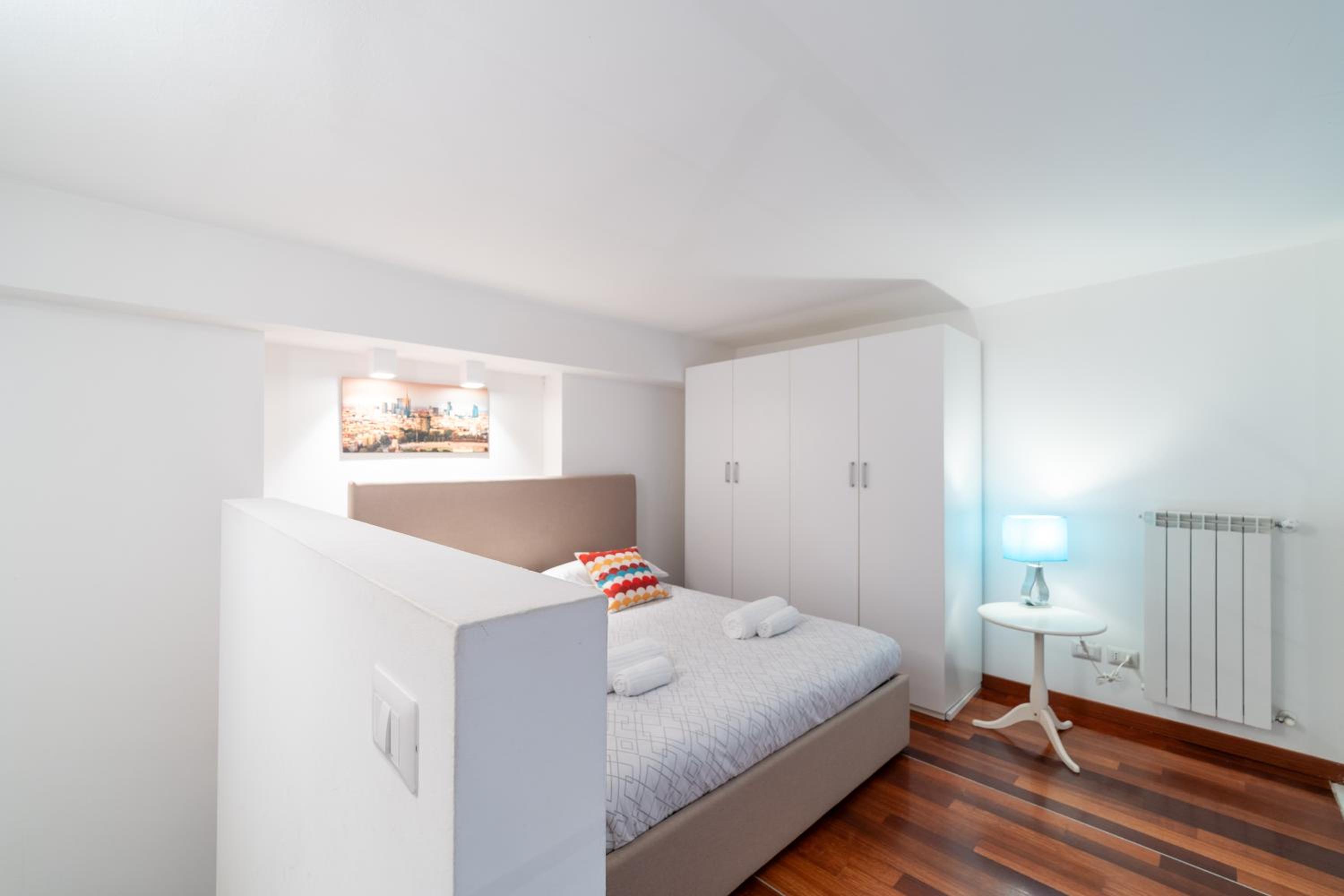 Luxury & Cozy 90 sqm Flat facing “Bosco Verticale”