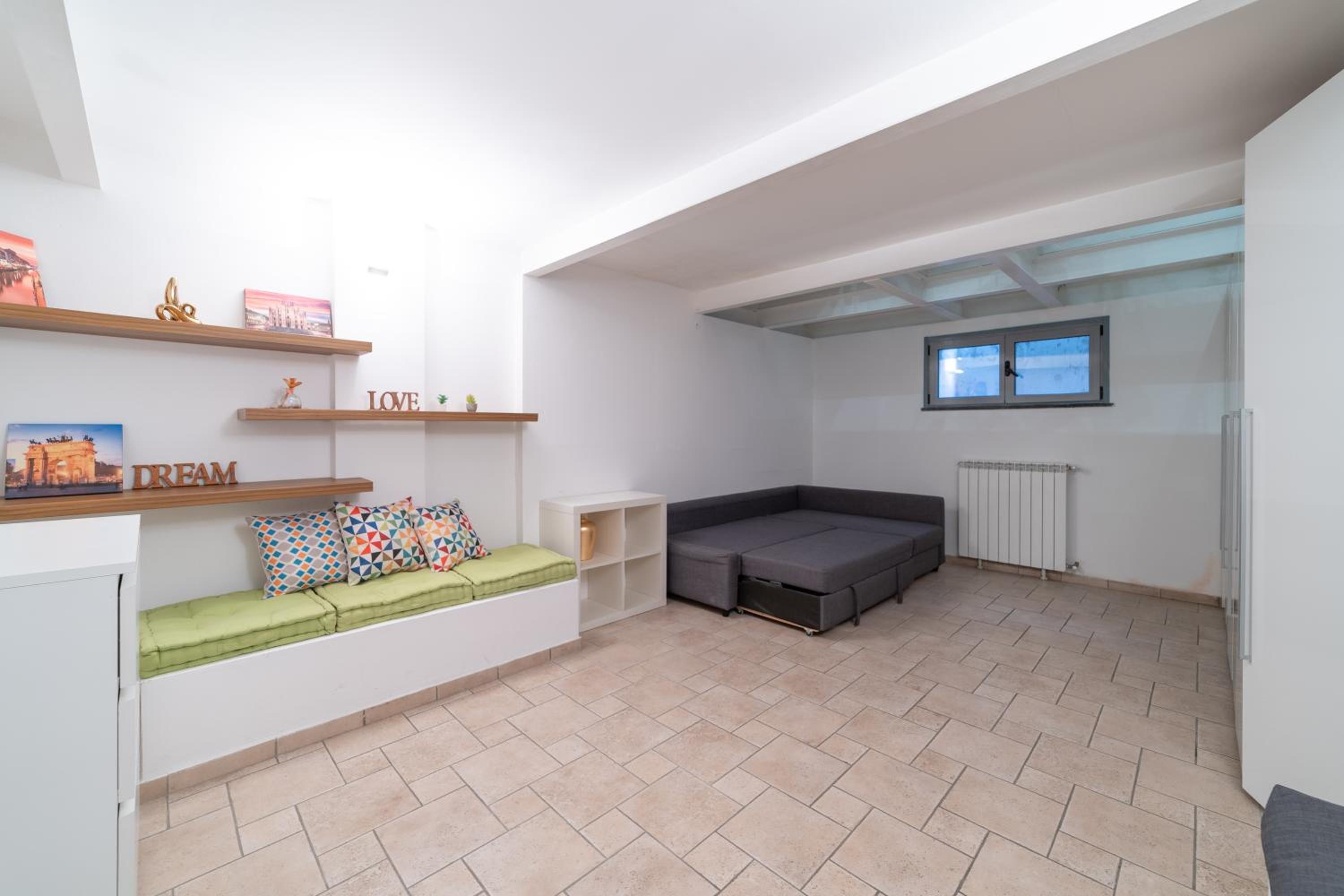 Luxury & Cozy 90 sqm Flat facing “Bosco Verticale”