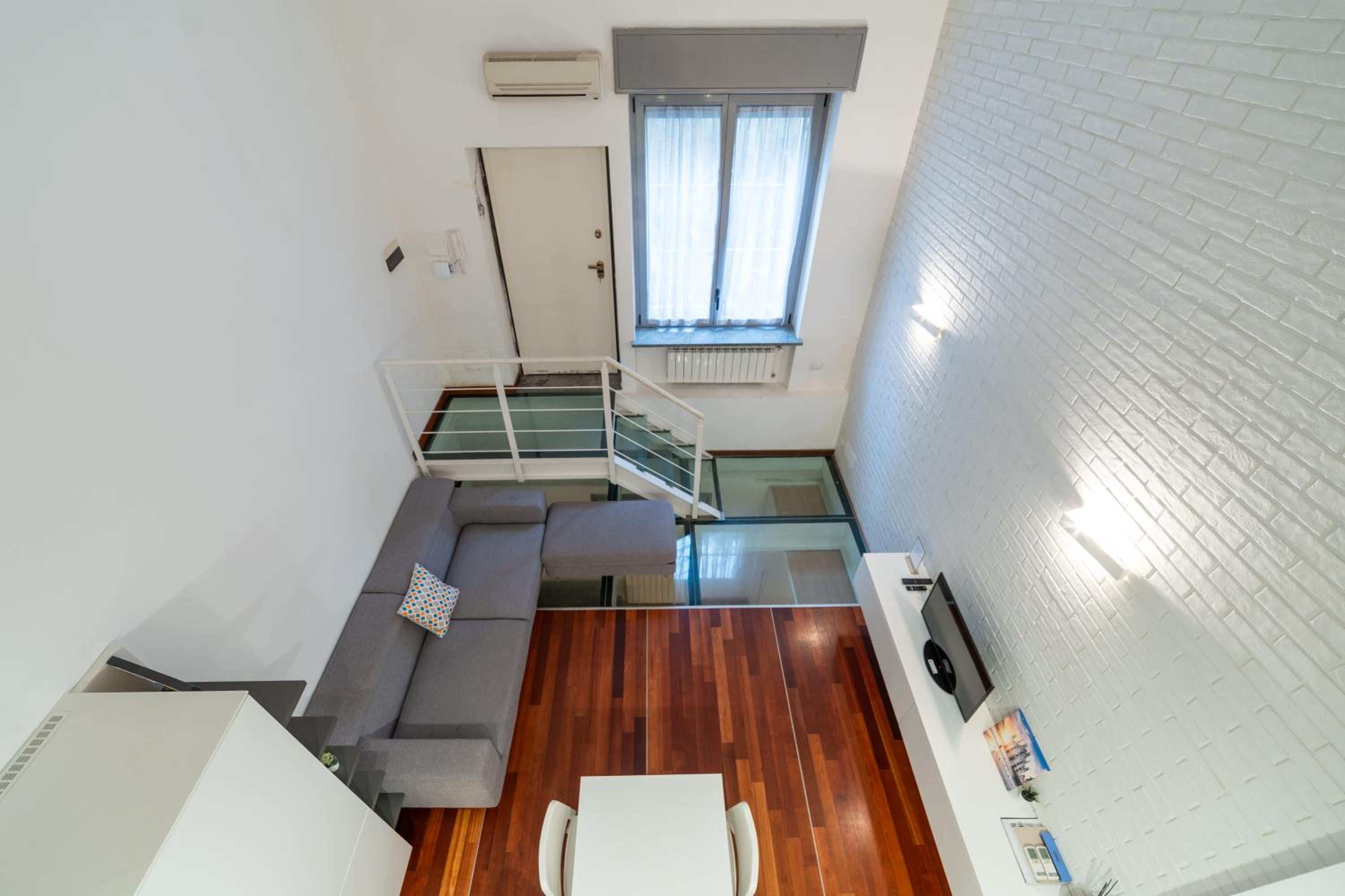 Luxury & Cozy 90 sqm Flat facing “Bosco Verticale”