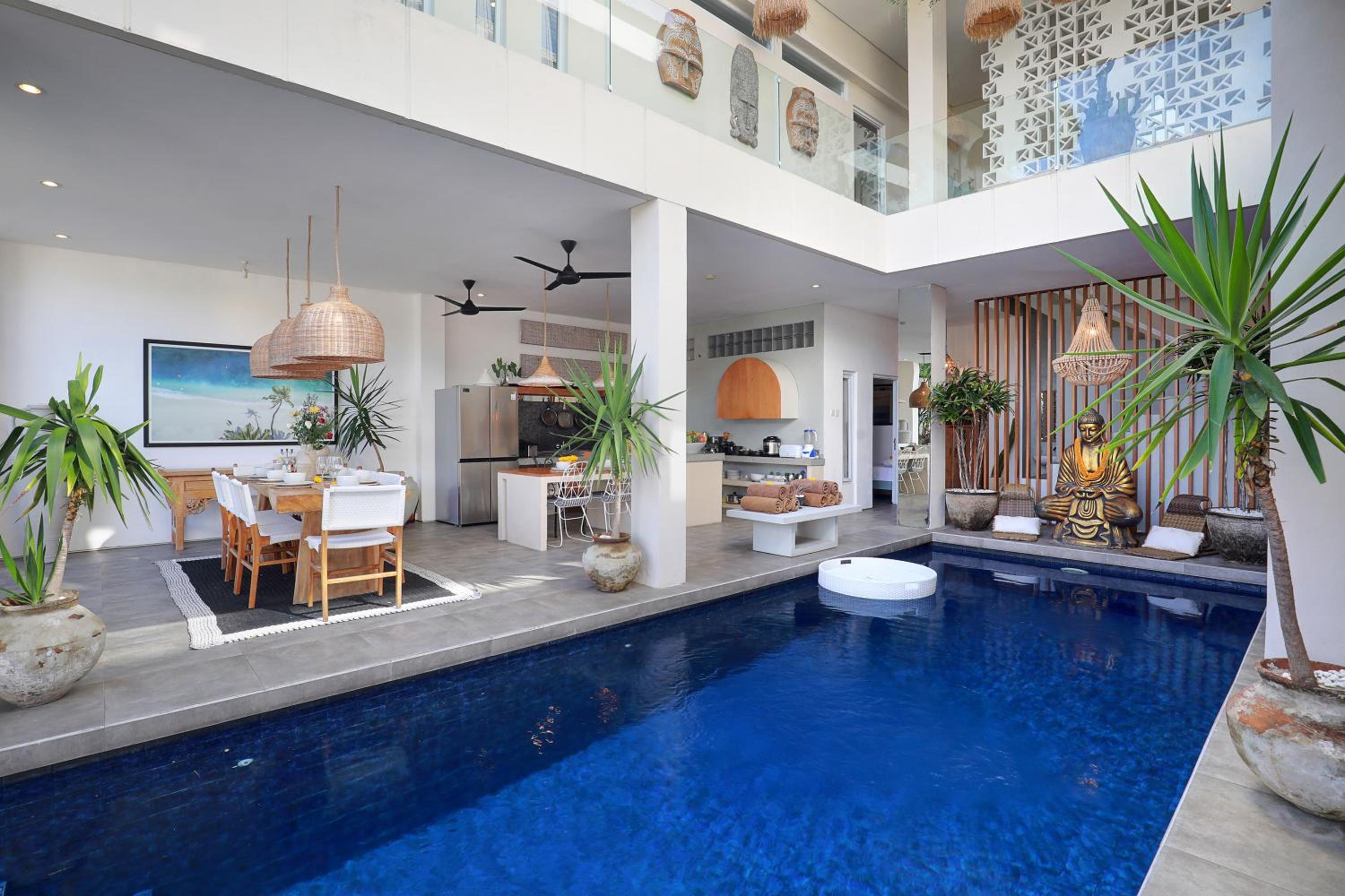 Seminyak Beach Luxury Villa photo 2