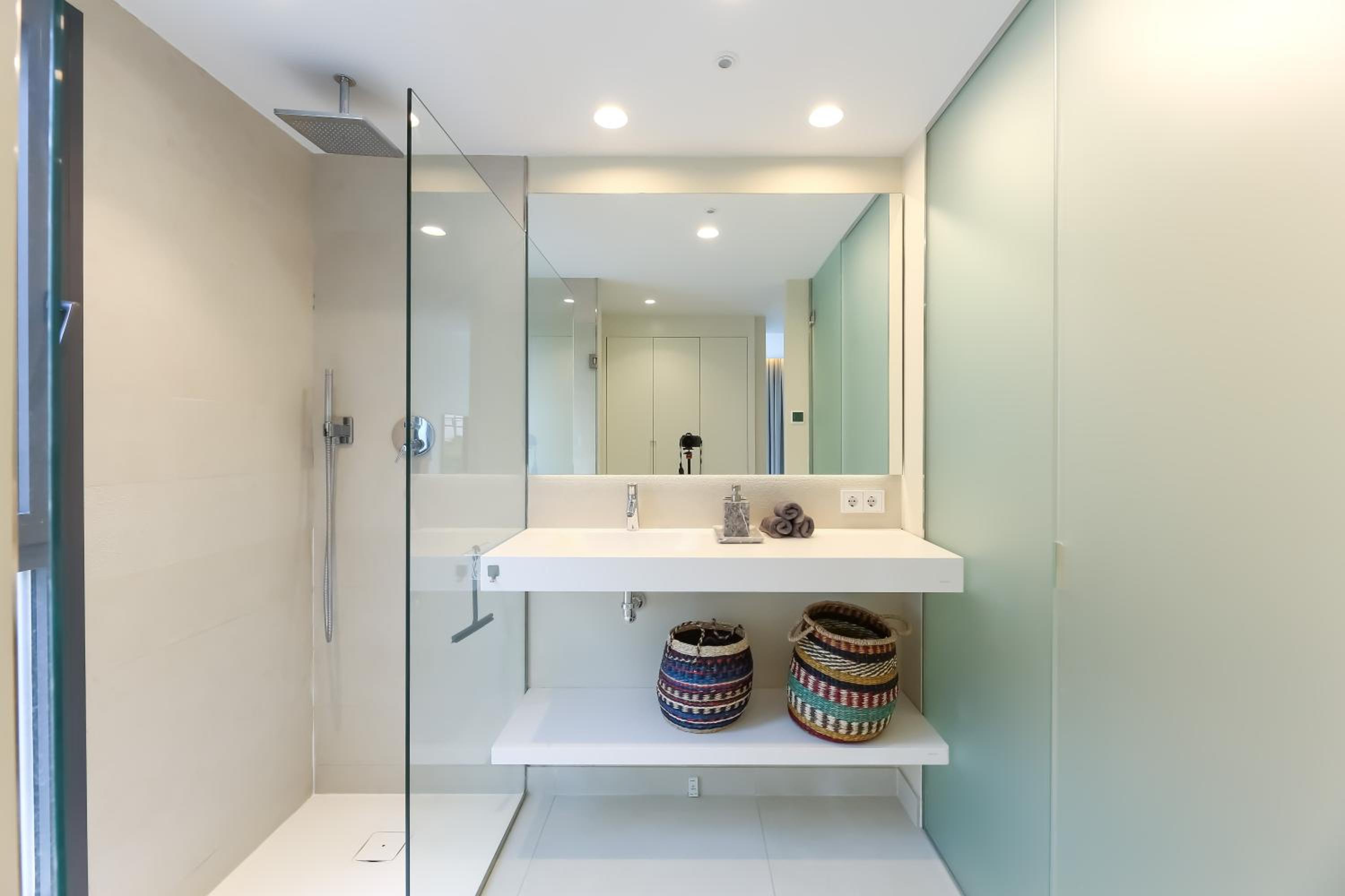 Modern apartment Pedro, Higueron reserve