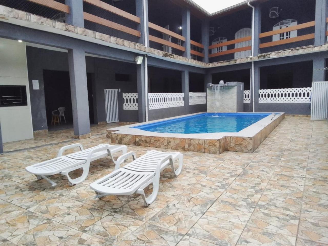 Casa com piscina recanto do sol
