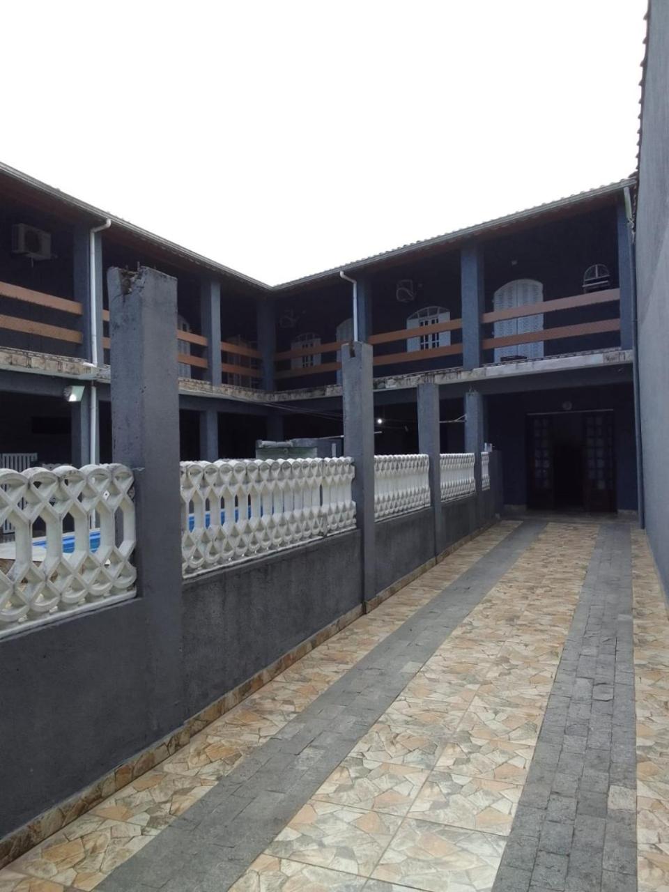 Casa com piscina recanto do sol