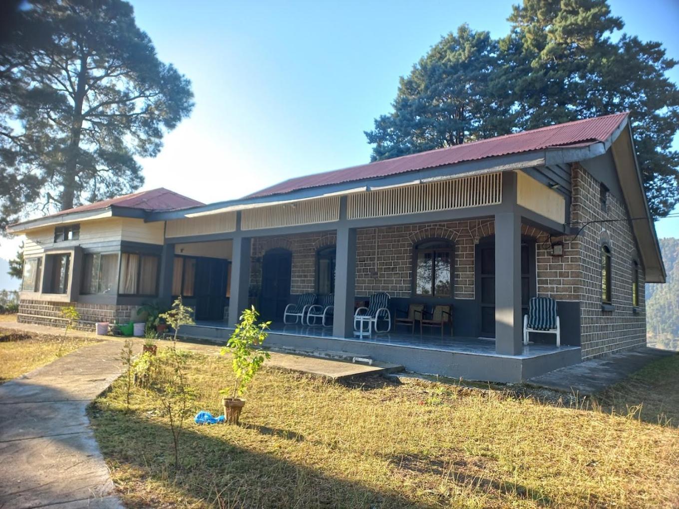 Batrasi Dak Bungalow
