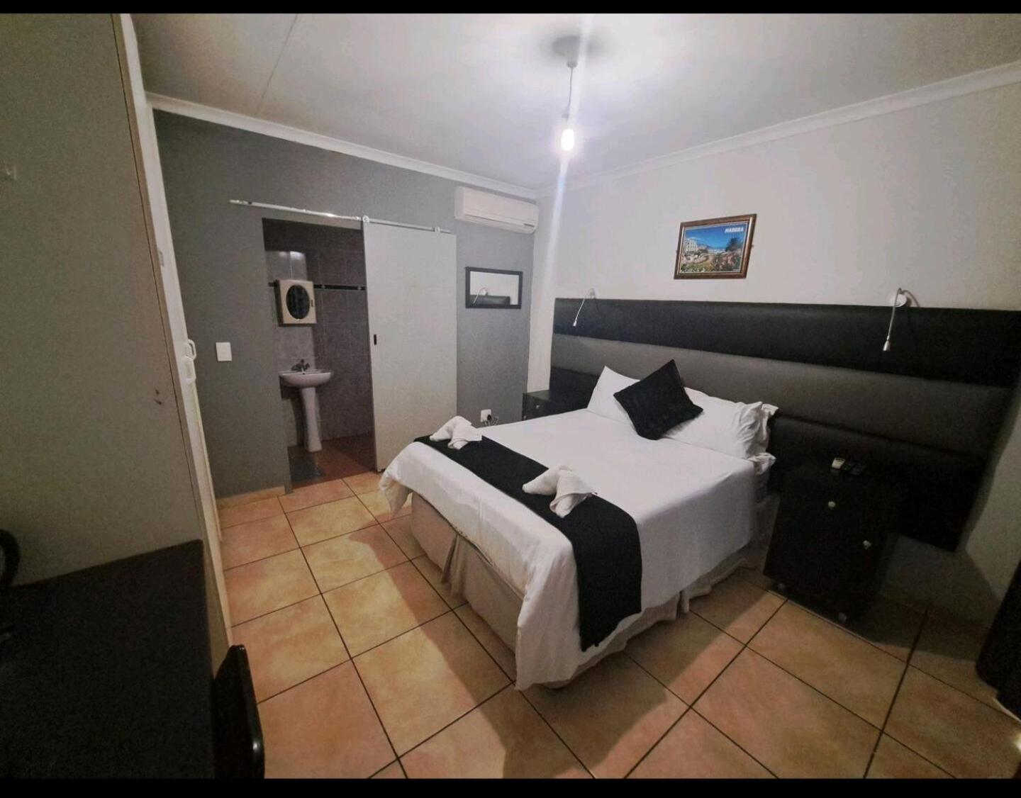 Nikita Portuguese Restaurant and Motel view 4