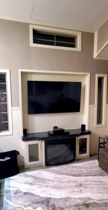 Tiny Home in Melbourne Beach view 5