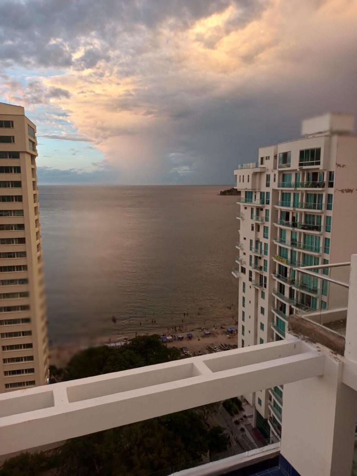 Espectacular Apartamento con vista al mar- Rodadero