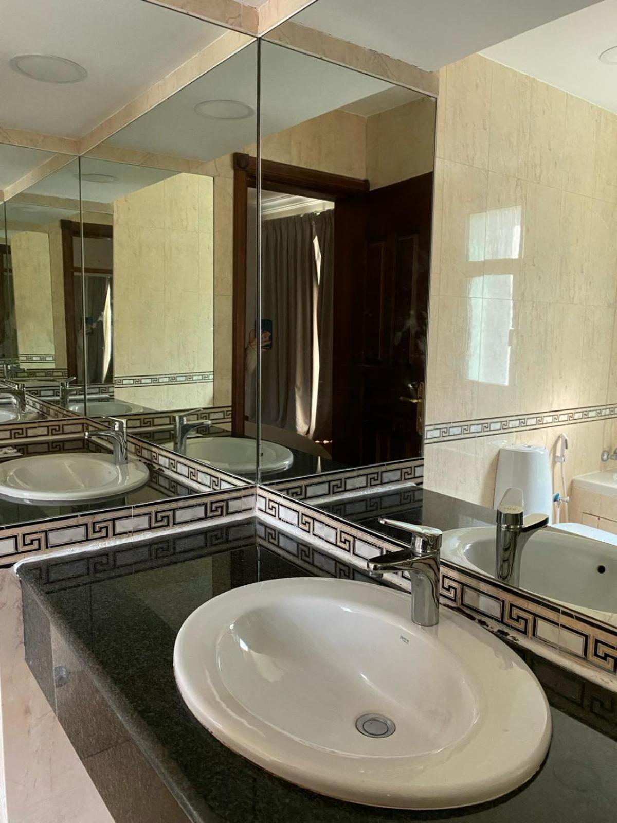 Blue Horizon Suites