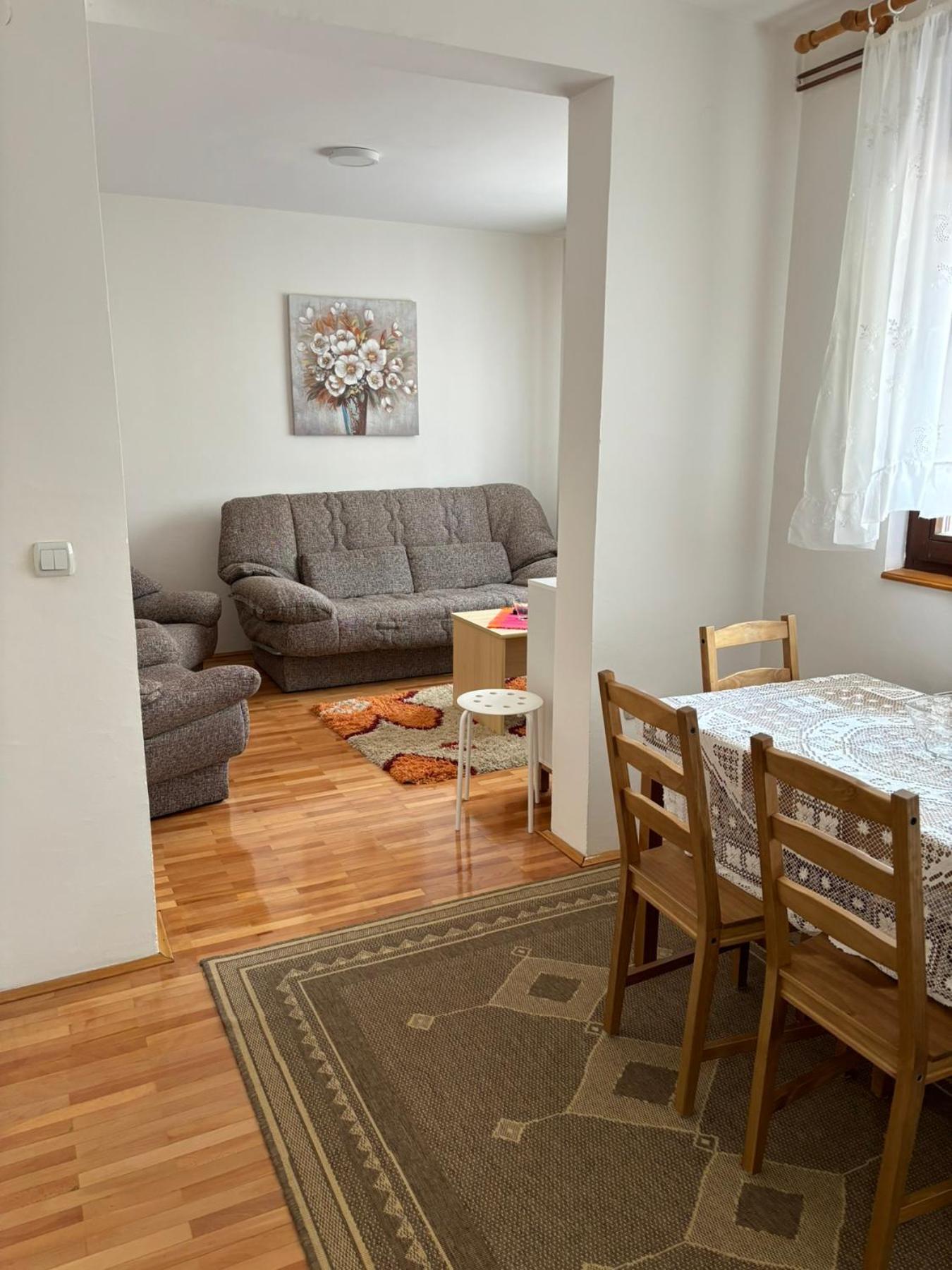 Apartman LENKA