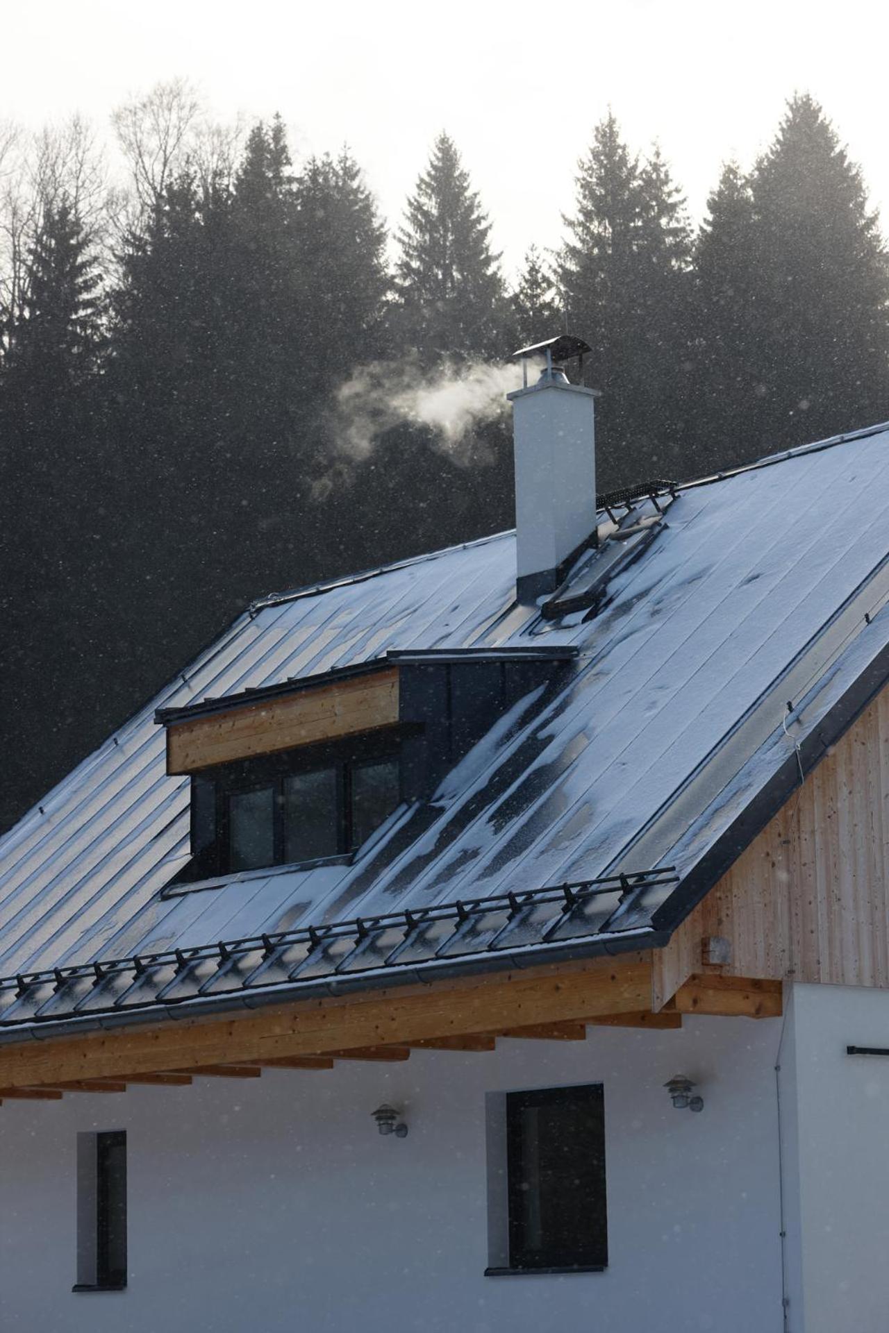 romantic cabin Methuya, private outdoor sauna included
