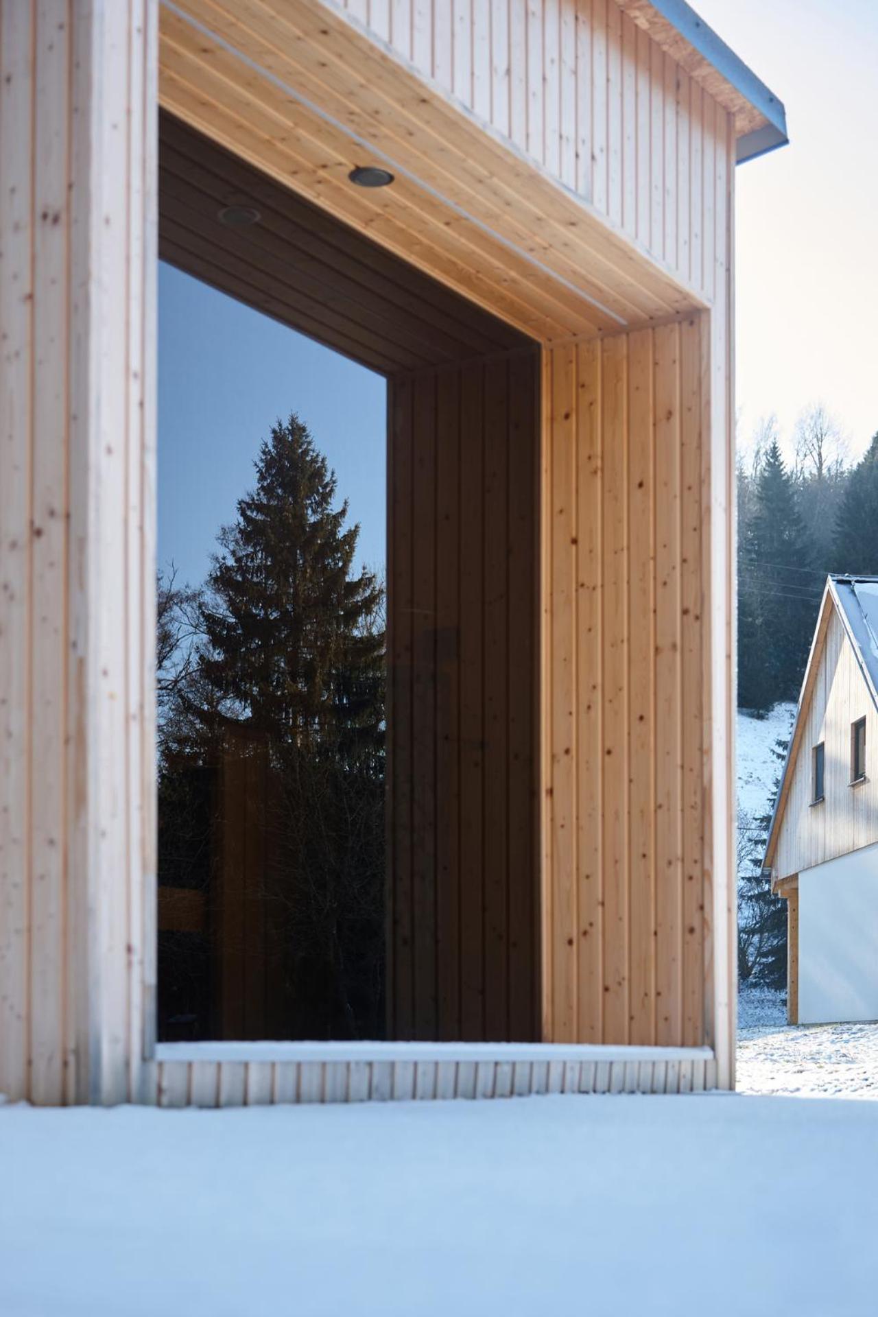 romantic cabin Methuya, private outdoor sauna included