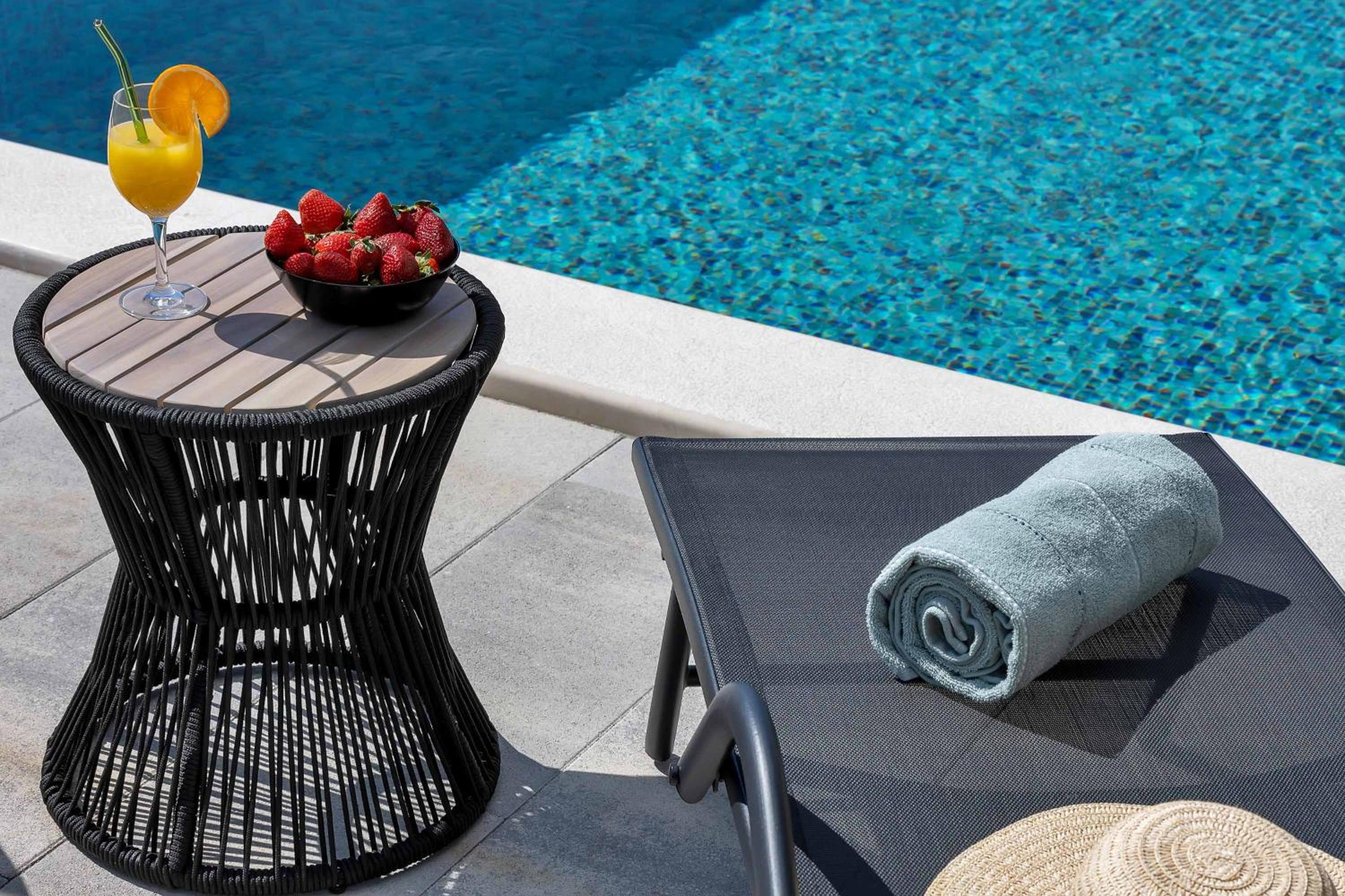 Villa Bava - Swimming Pool With Sea View