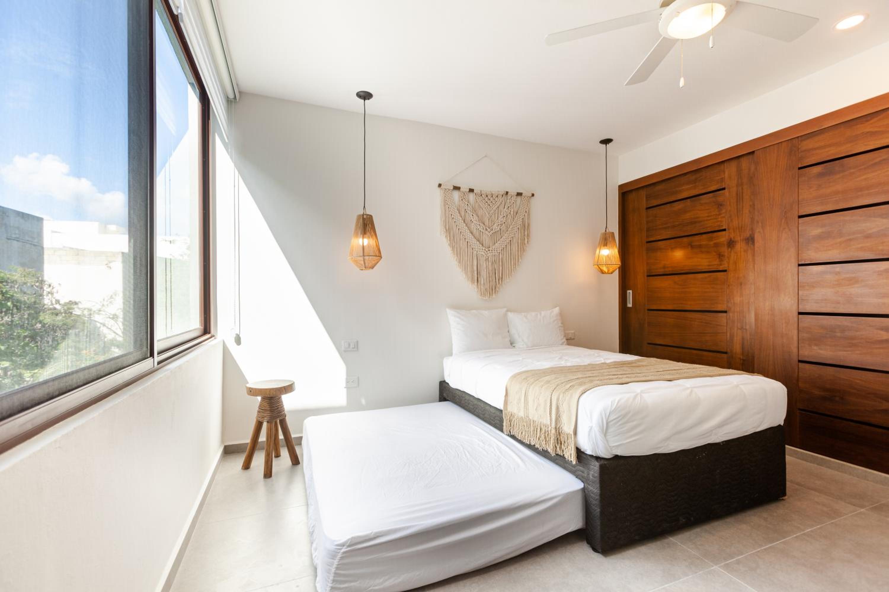 Azalea by Zamá Homes view 5