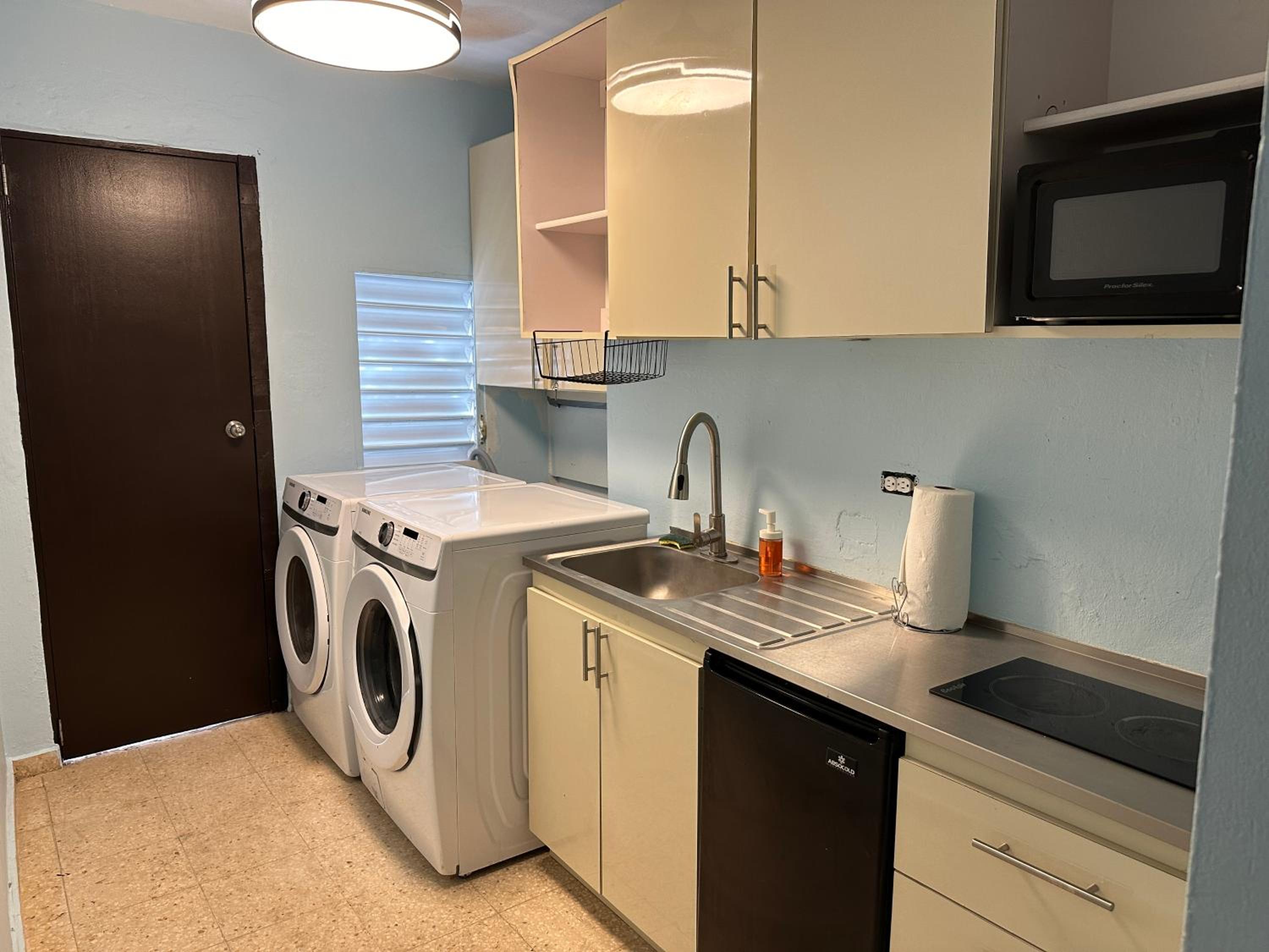 3BR, 1BA in Cepeda, Up to 20 Guests near Ocean Park Beach view 3