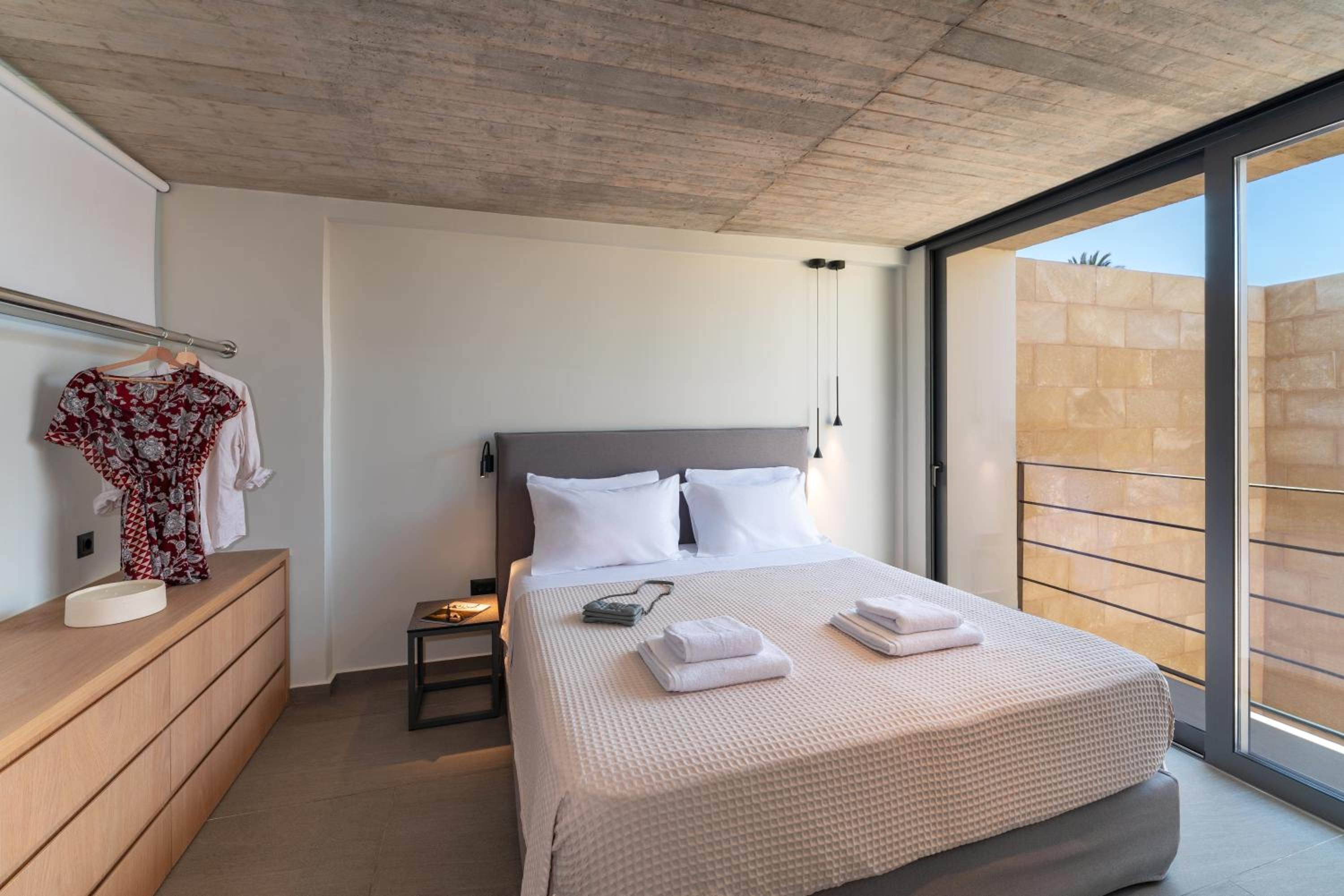 Linear Cabanon Kallithea Luxury Villas