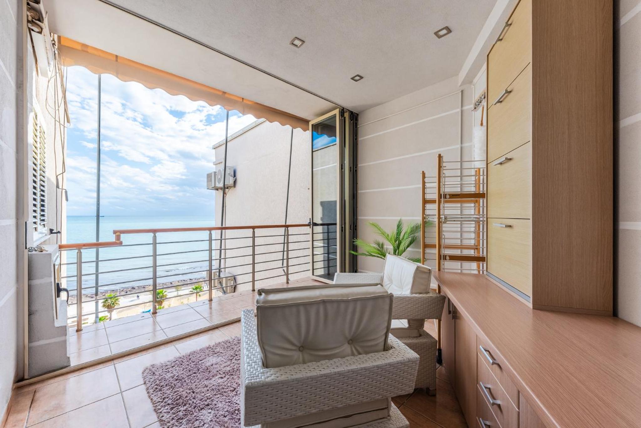 Vollga Seafront Suite by PS