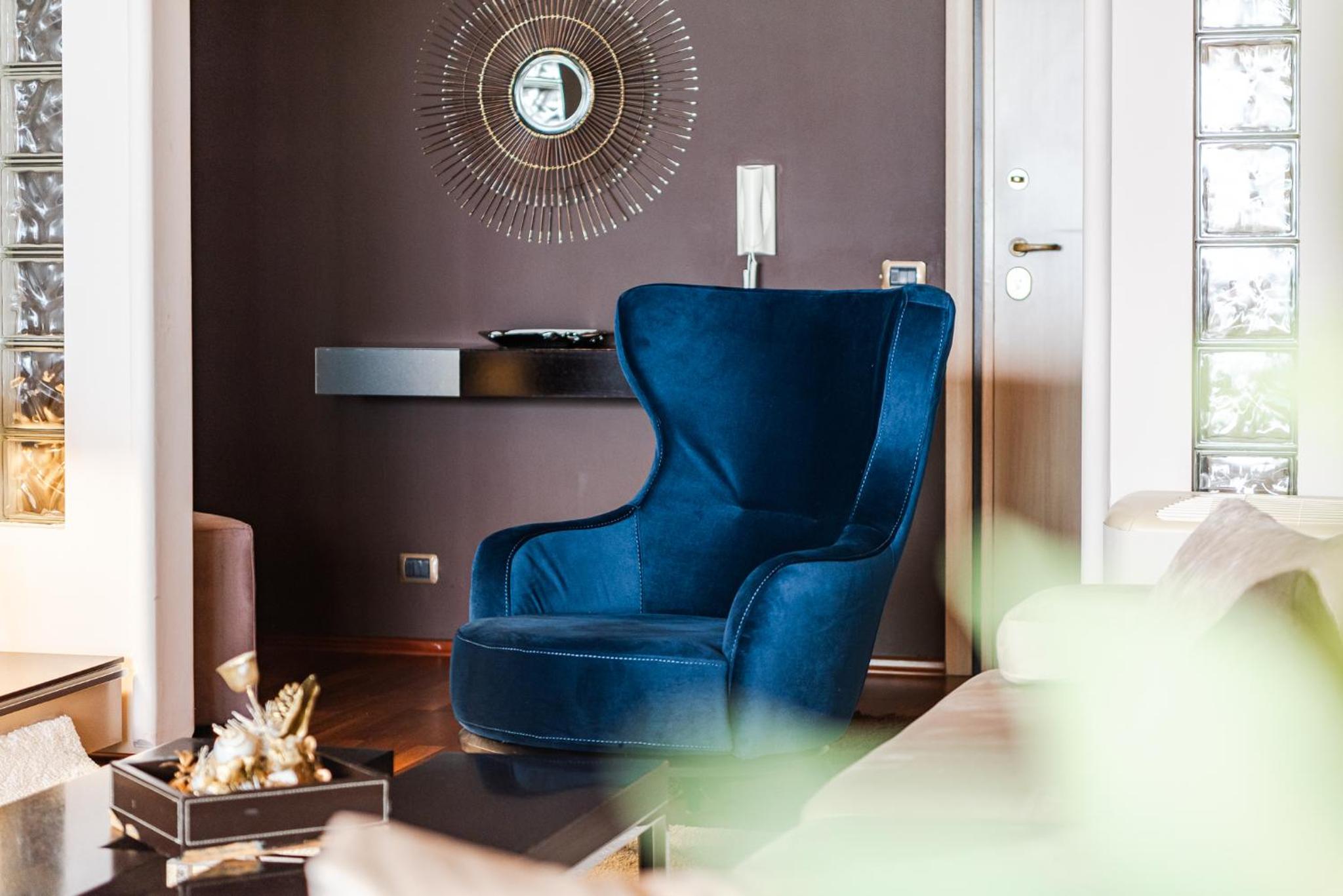 Vollga Seafront Suite by PS