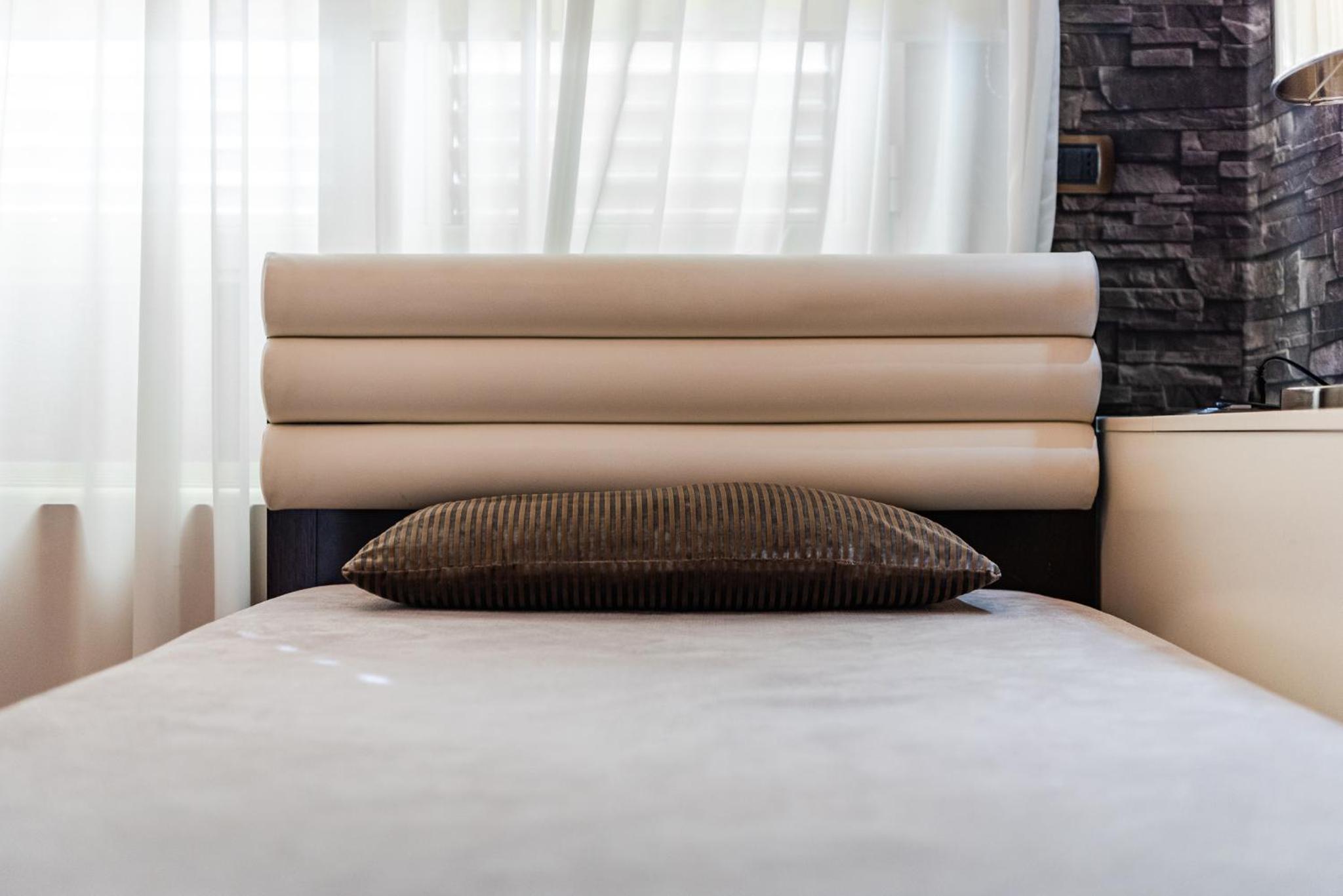 Vollga Seafront Suite by PS