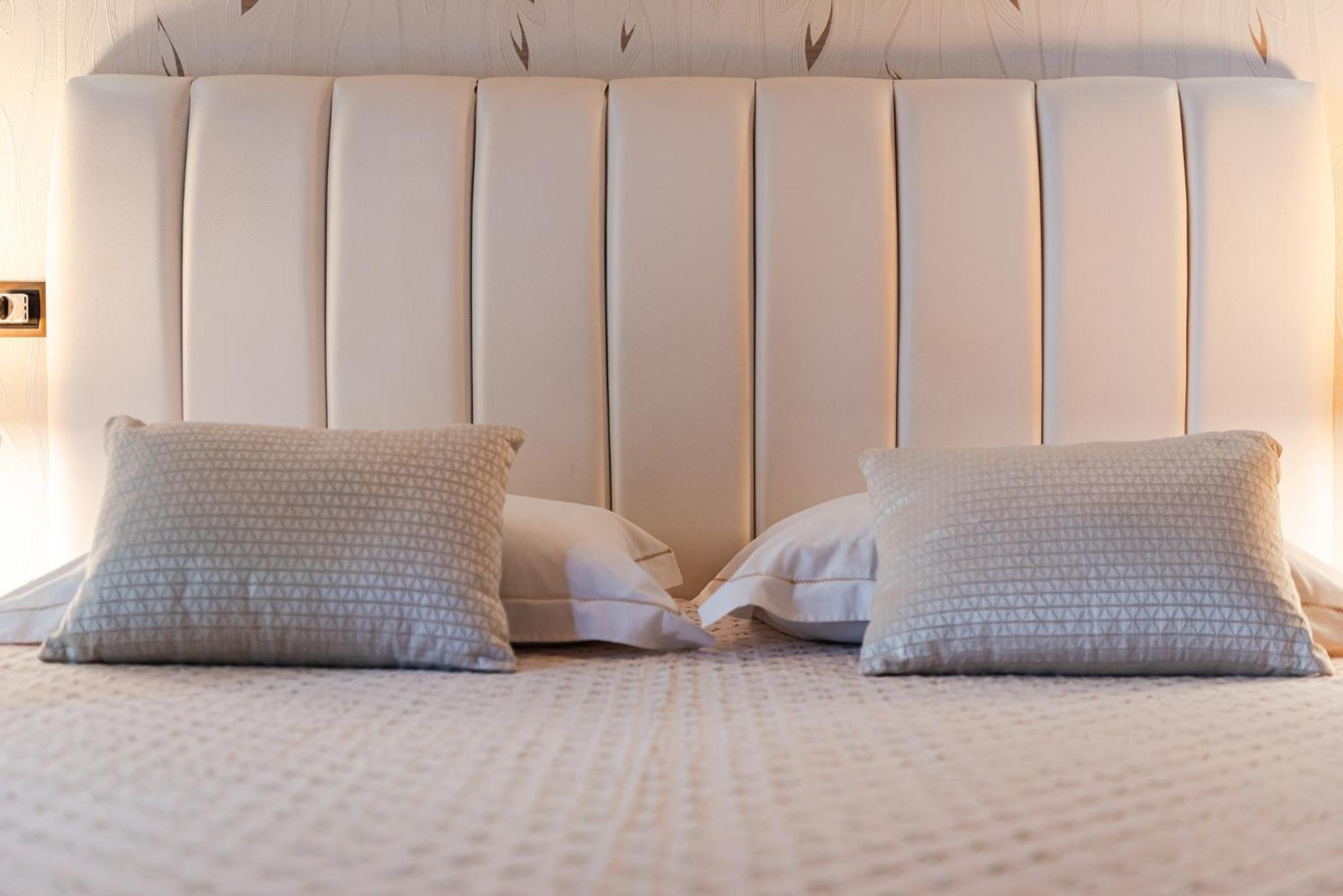 Vollga Seafront Suite by PS